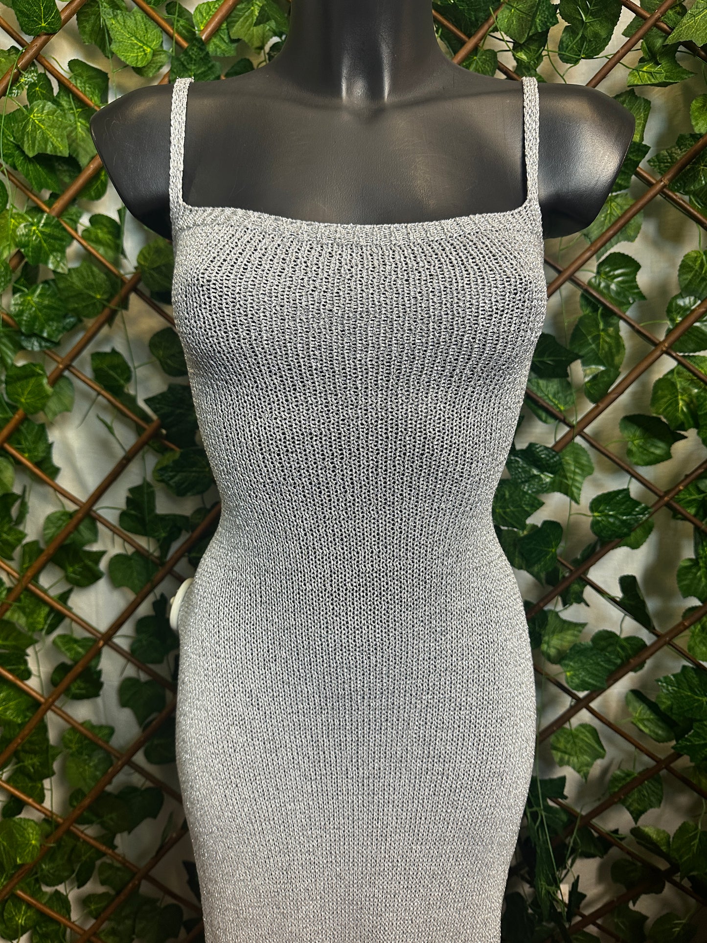 Vestito lungo estivo con la schiena scoperta