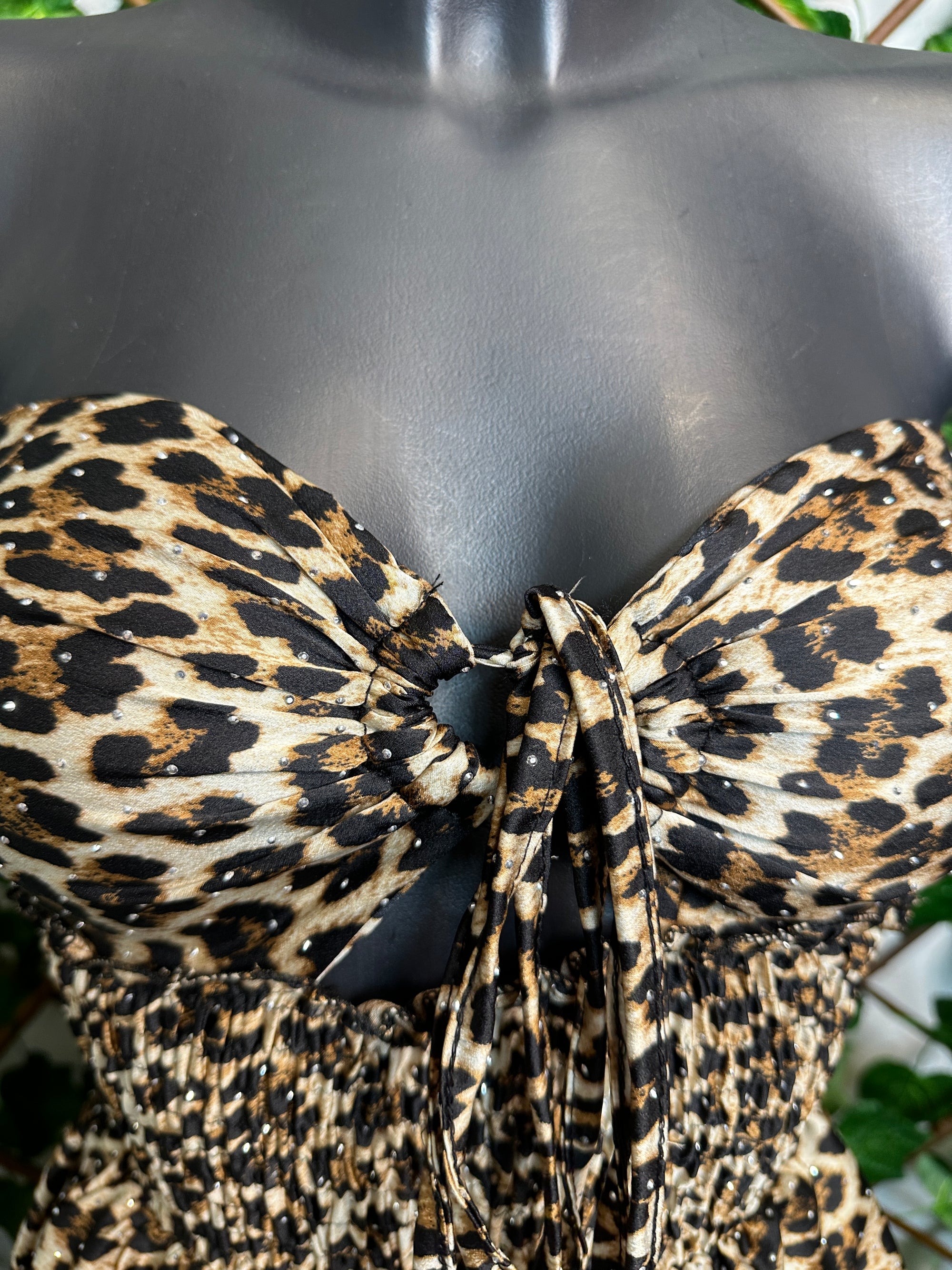 Vestito leopardato corto con brillantini