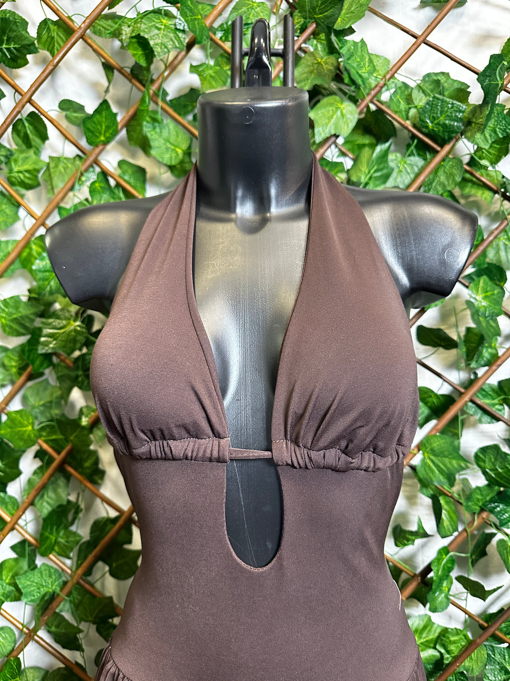 Vestito corto con la scolatura profonda e la schiena scoperta | taglia unica