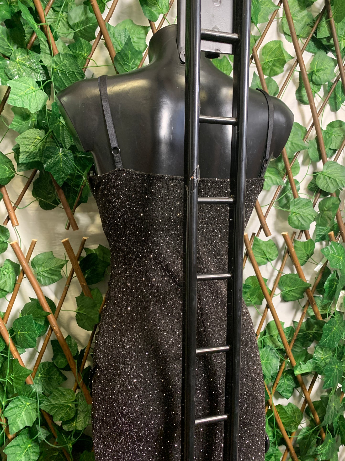 Vestito lungo elegante con brillantini