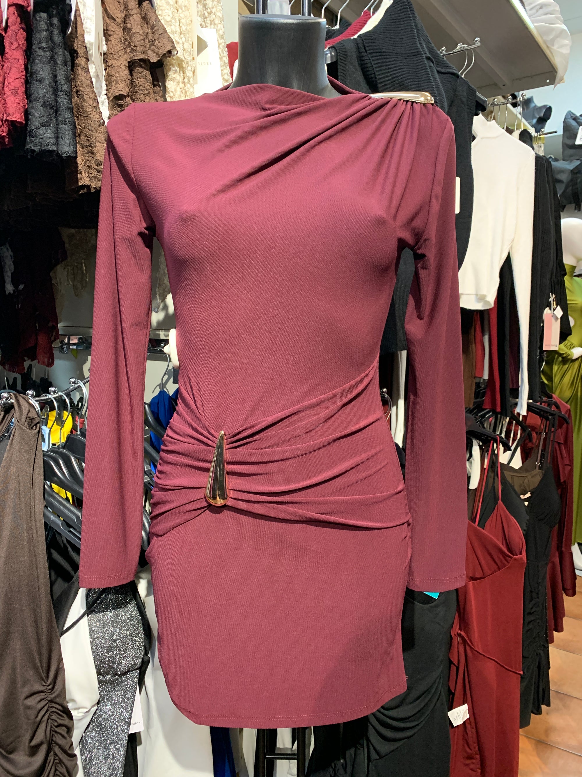 Vestito corto con dettaglio dorato