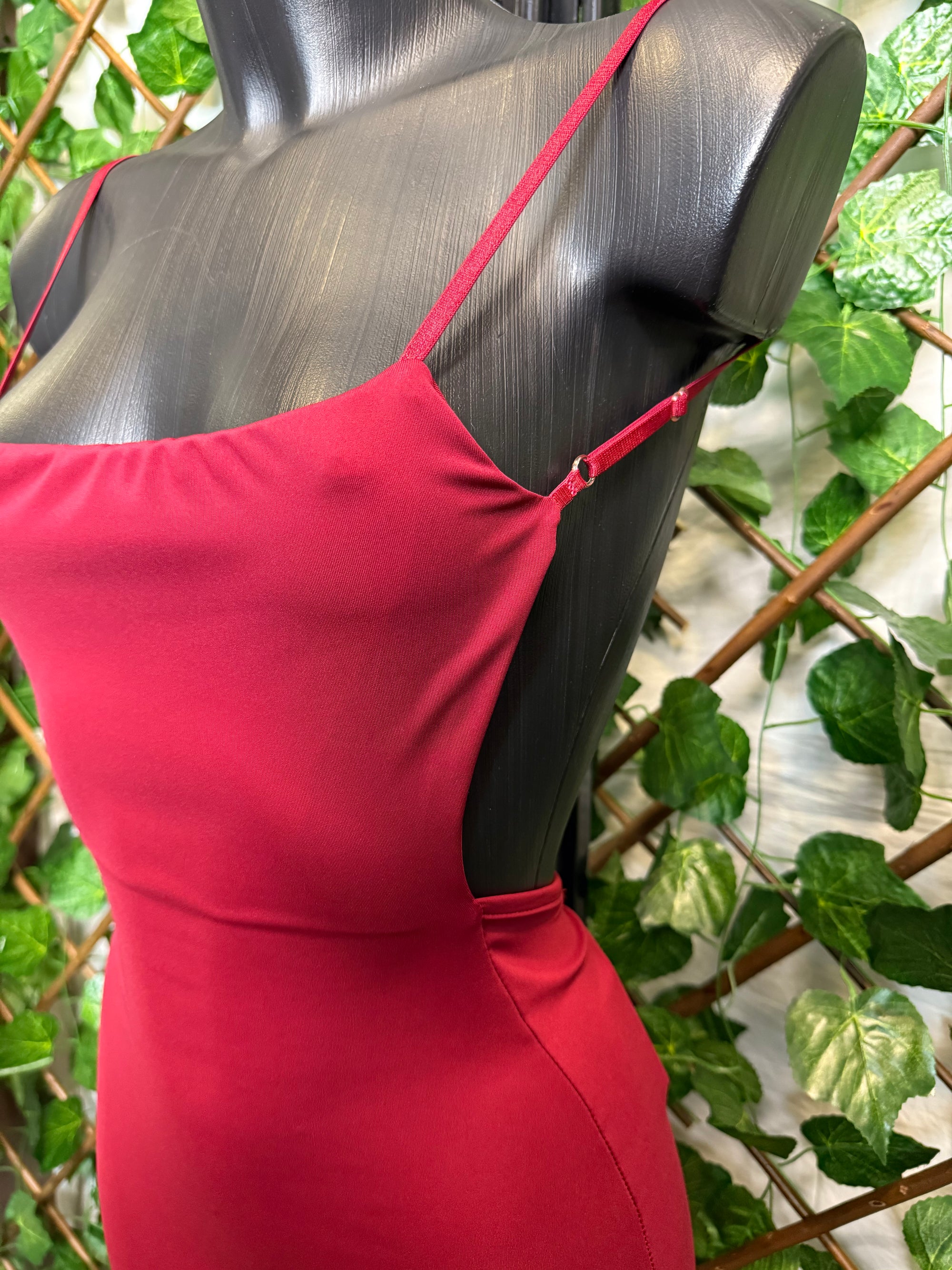 Vestito corto dietro scoperto con arricciatura