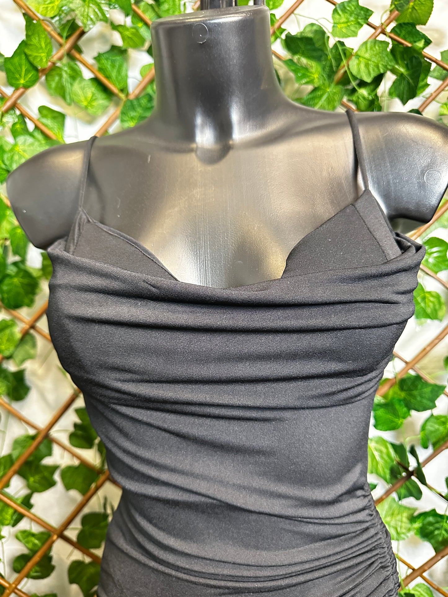 Vestito lungo con arricciatura a drappeggio