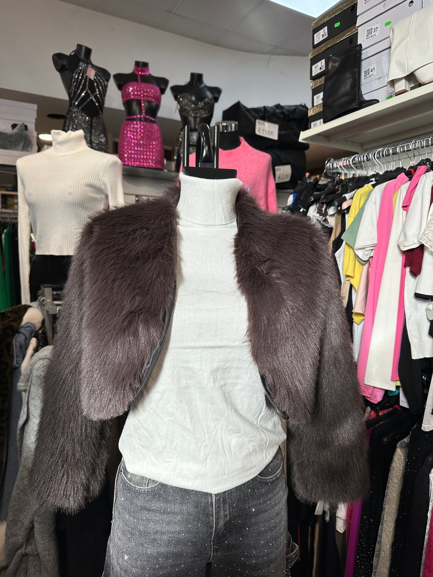 Bolero in pelliccia ecologica corto – LUXURY FATALE 👑🔥