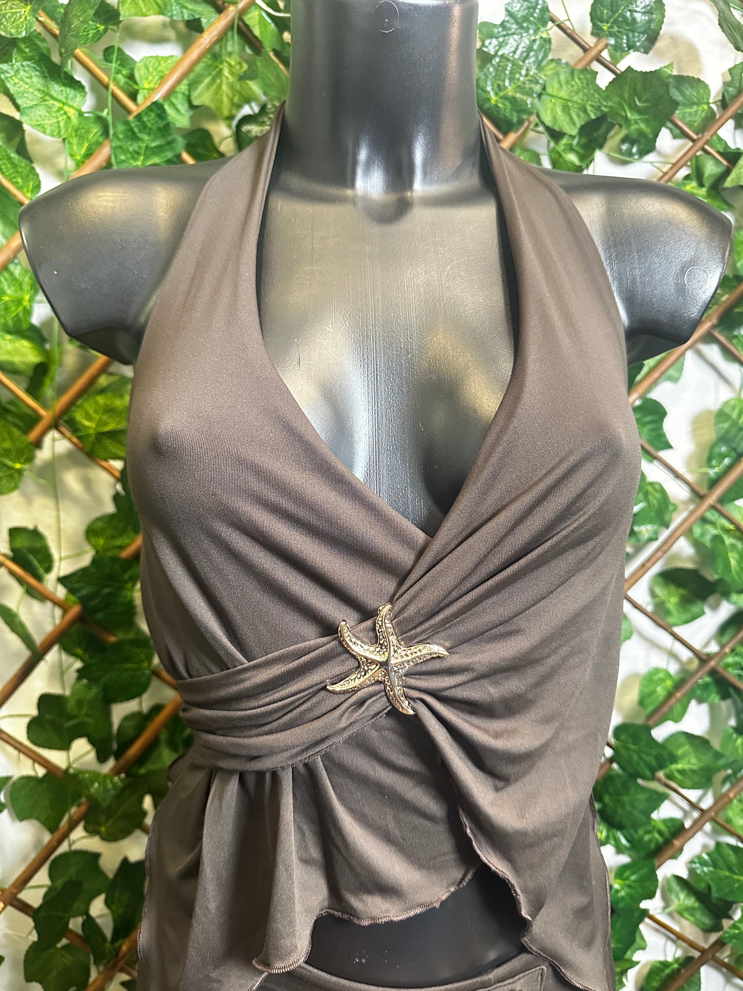 Low-cut top and gathered skirt with starfish detail | one size