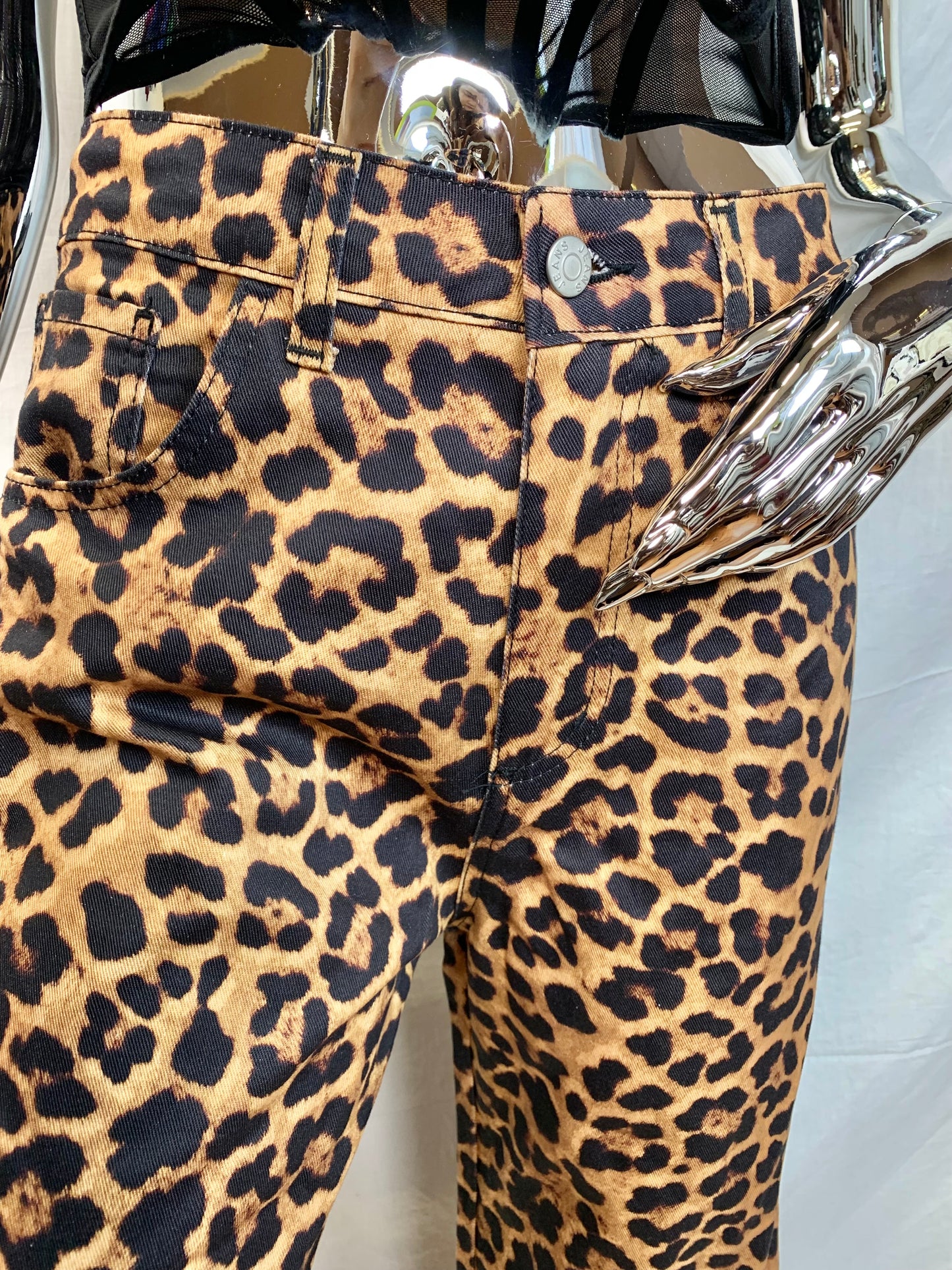 PRIMAVERA 2024 | Pantalone largo con stampa leopardo