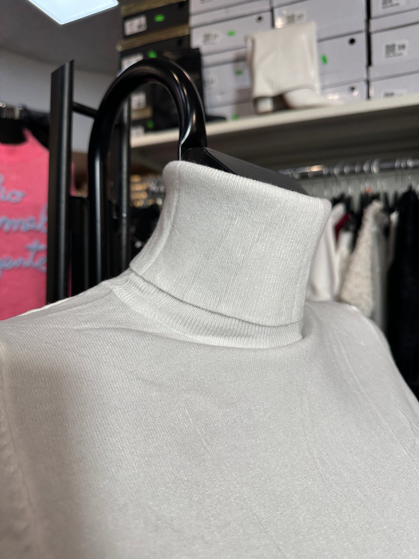 Top cropped dolcevita elasticizzato a costine – FUOCO INVERNO 🌡️🔥