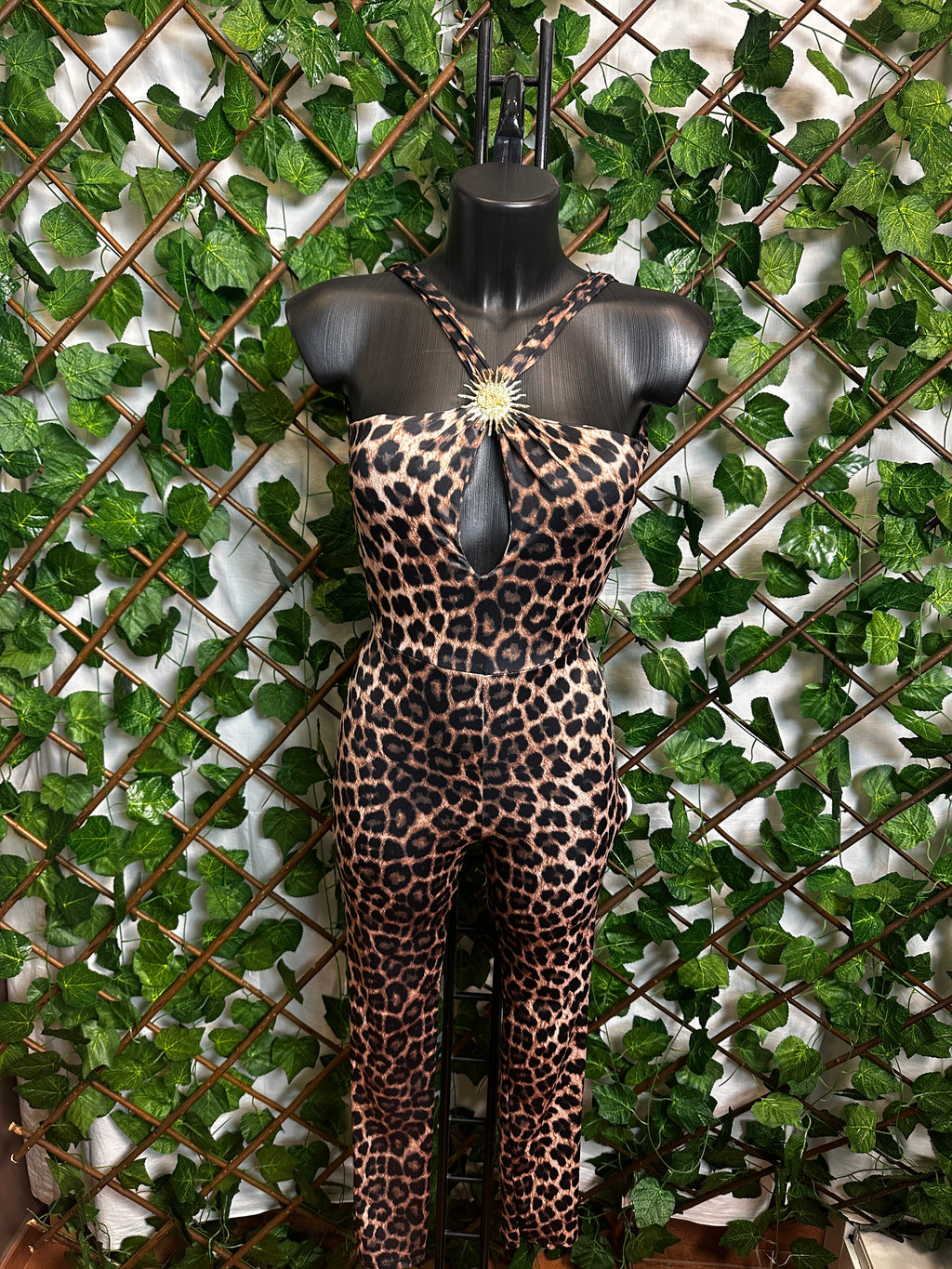 Tutina lunga leopardata con la schiena scoperta