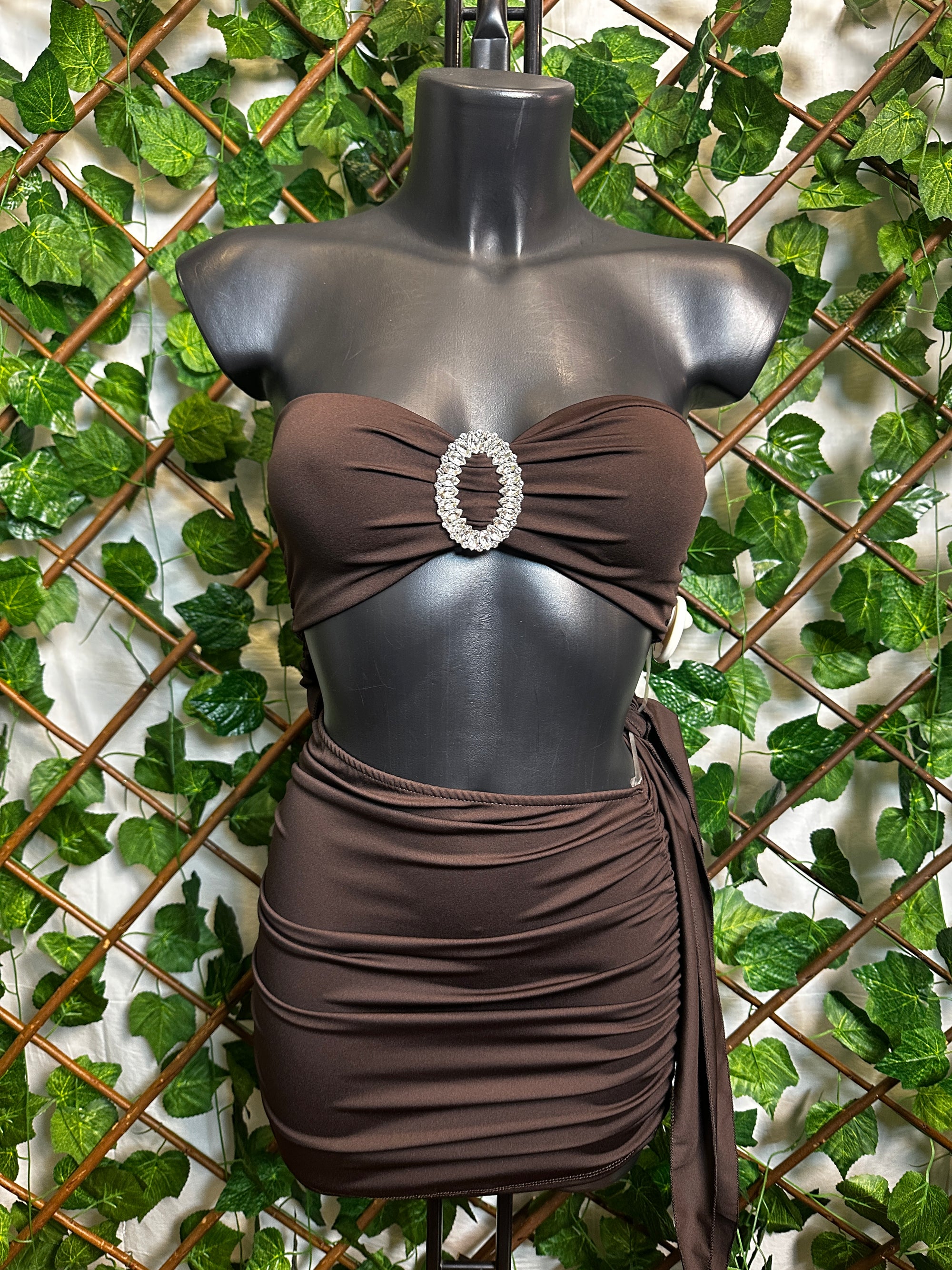 Vestito corto  con cerchio cristallizzato