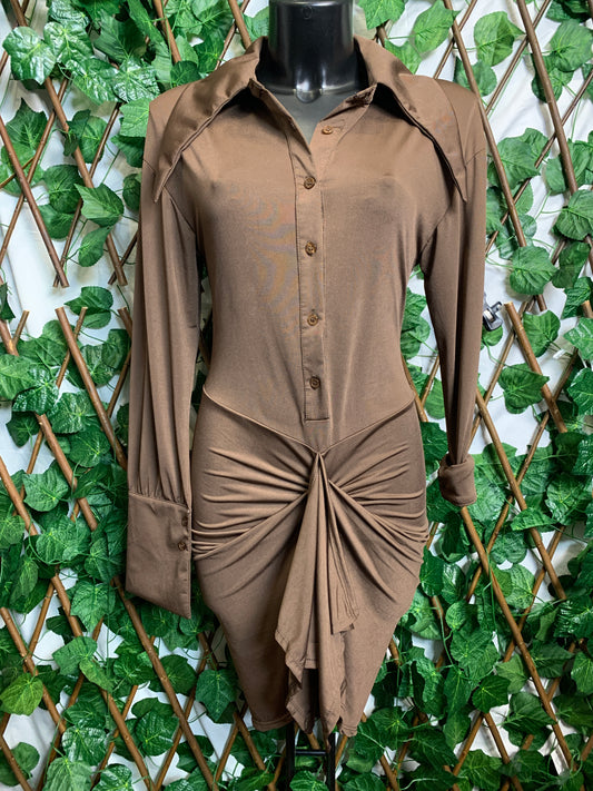 Vestito corto con manica lunga