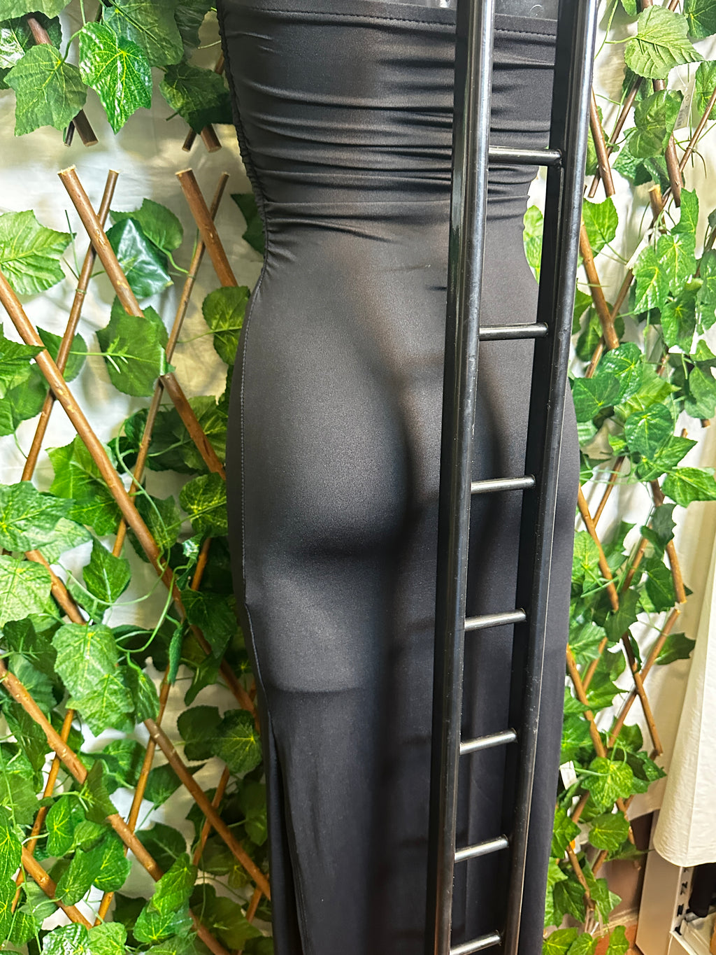Vestito lungo semplice con spacco sul lato sinistro | taglia unica