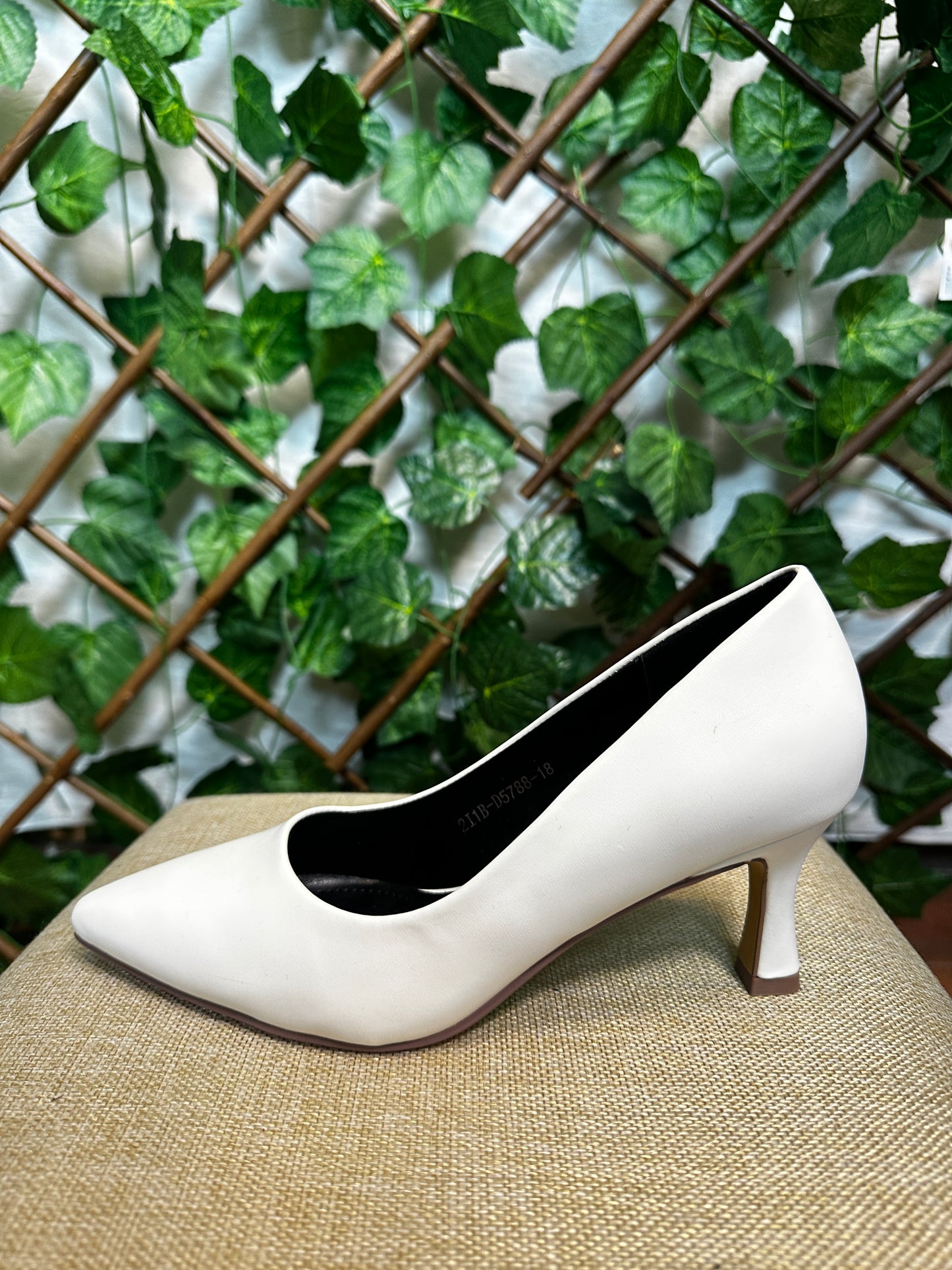 Low matte heels (3 inch heel)