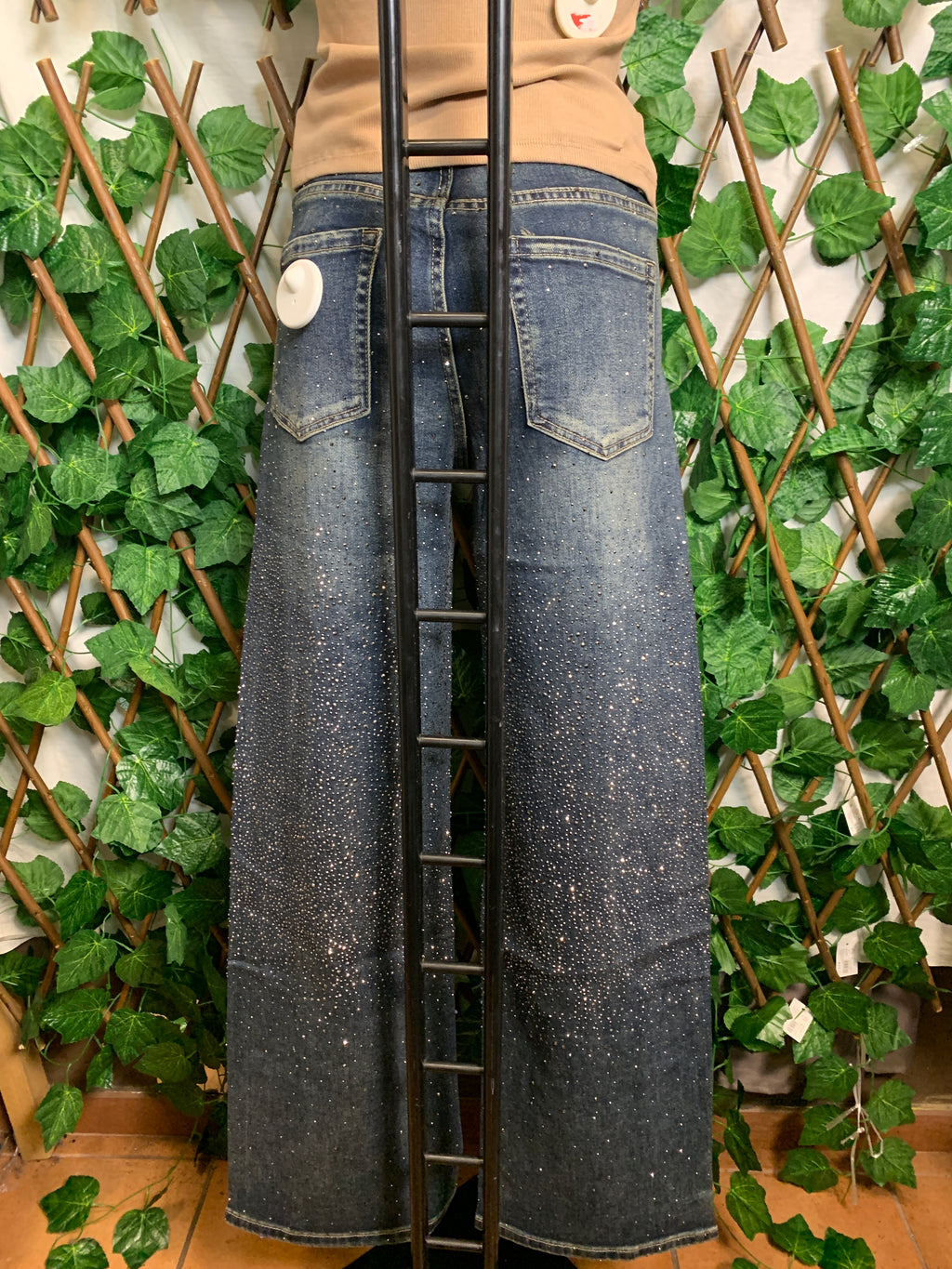 Jeans scuro con brillantini