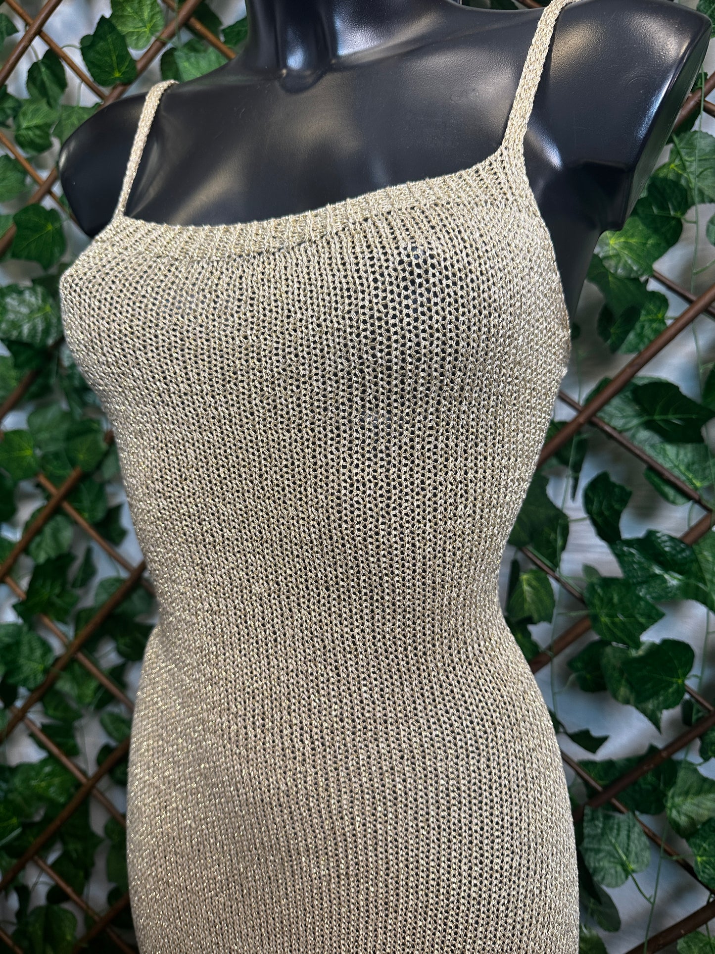 Vestito lungo estivo con la schiena scoperta