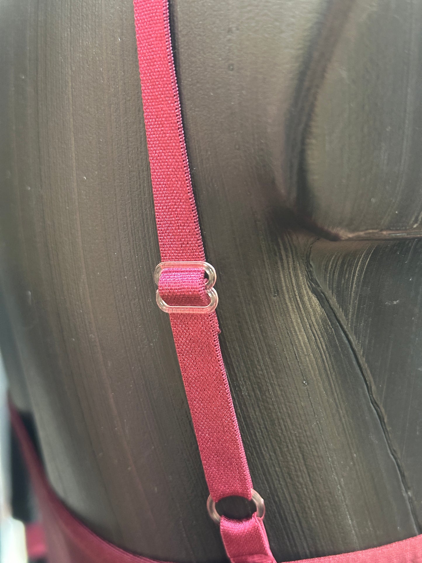 Abito lungo con inserti trasparenti e spacco – DESIDERIO INVISIBILE 🖤🍷