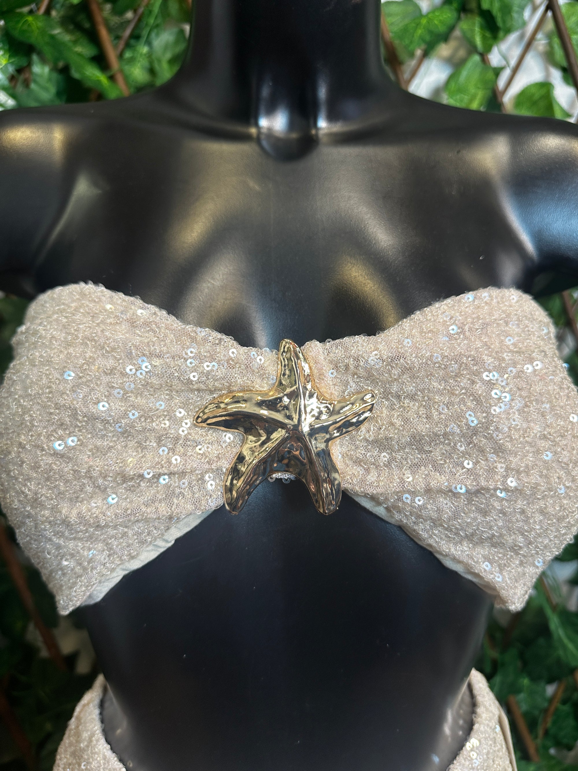 Top con stella marina dorata + gonna con pantaloncini (in paillettes) | taglia unica