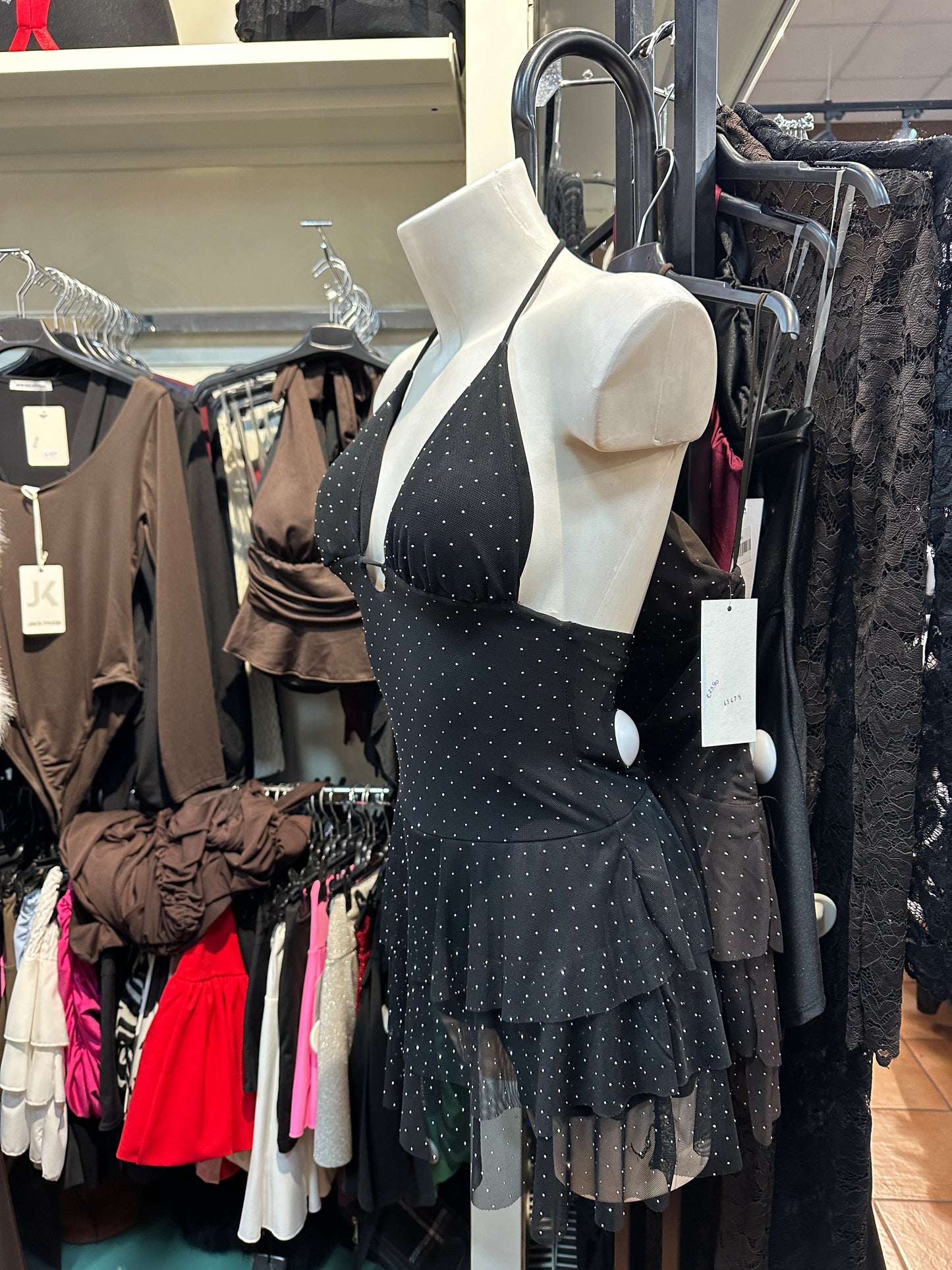 Mini-abito balze e scollo all'americana con punti luce – SOGNO DI MEZZANOTTE ✨🌙