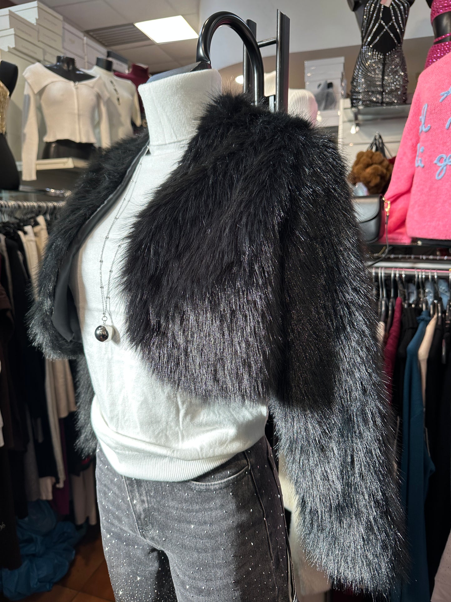 Bolero in pelliccia ecologica corto – LUXURY FATALE 👑🔥