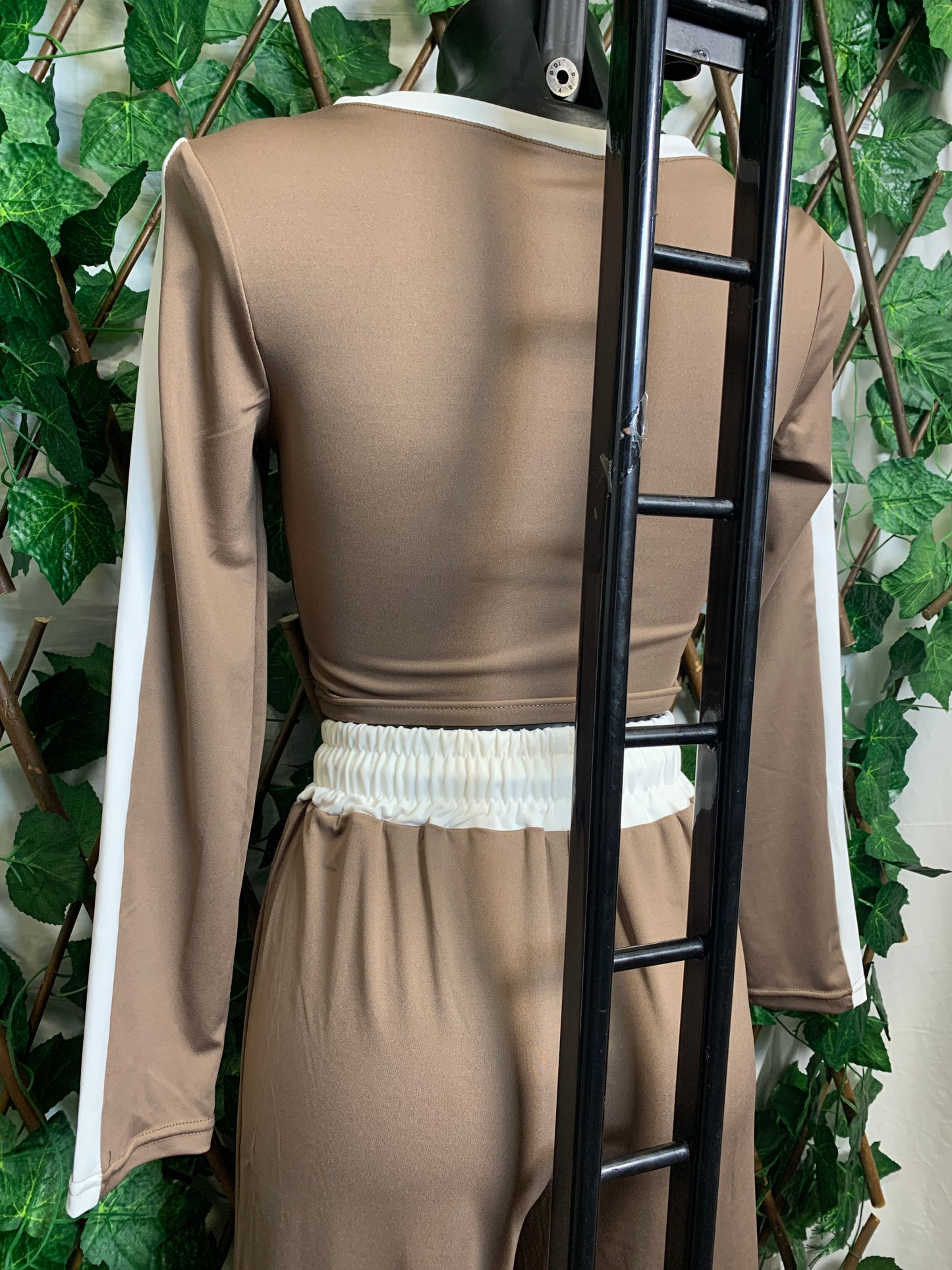 Tuta completa con top corto