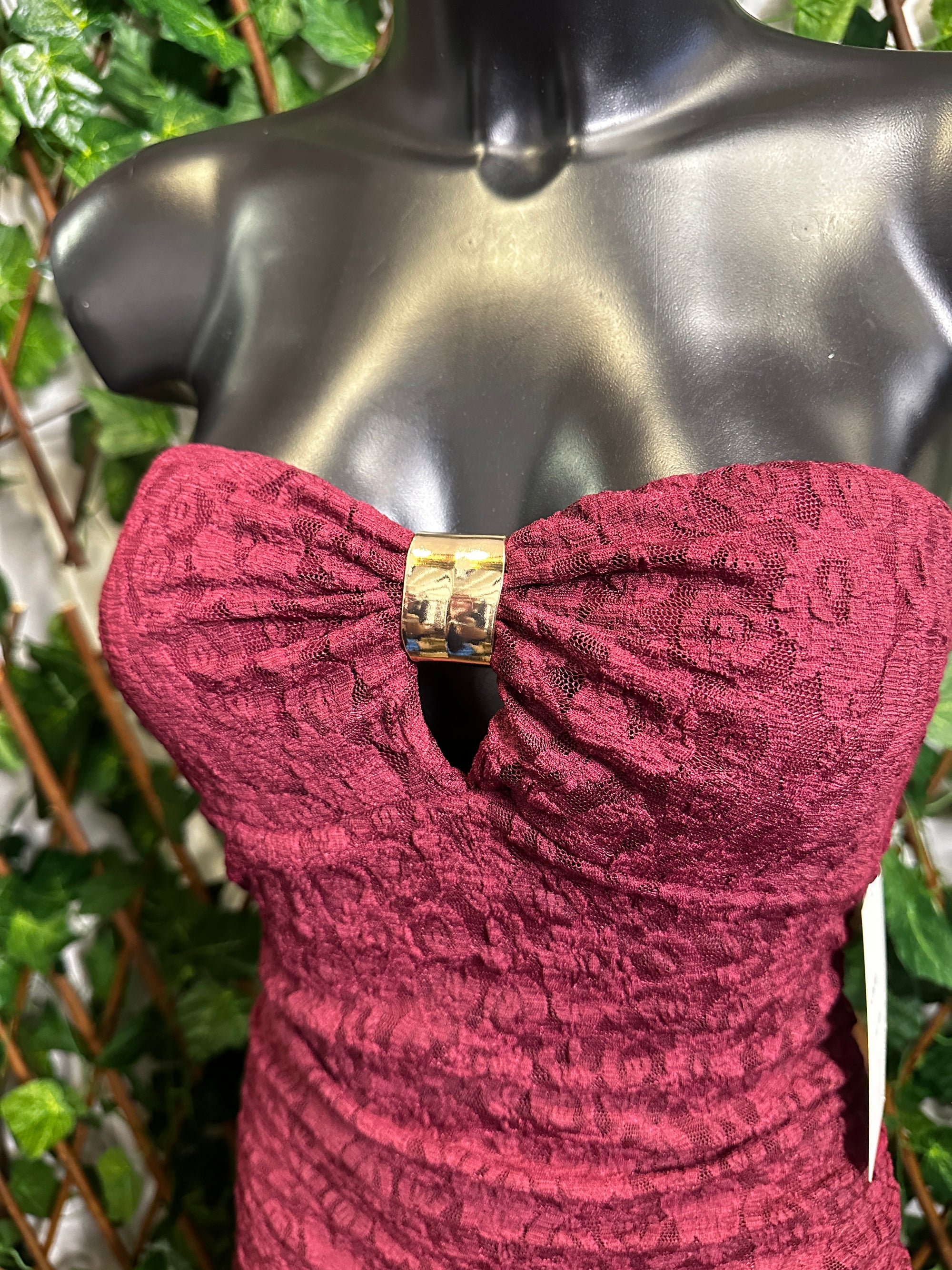 Modello crepe: vestito lungo elasticizzato con le coppe | taglia unica