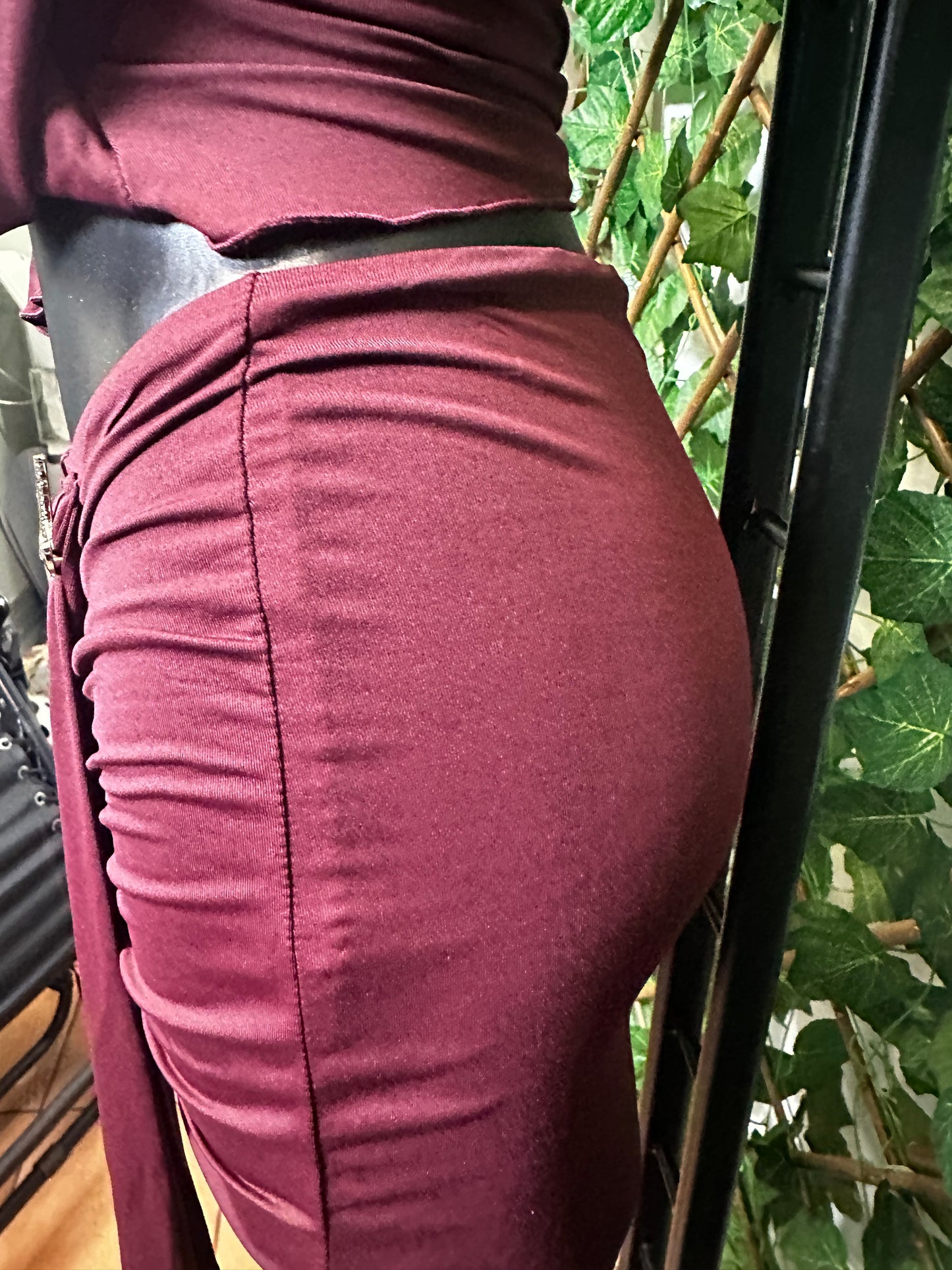 Low-cut top and gathered skirt with starfish detail | one size