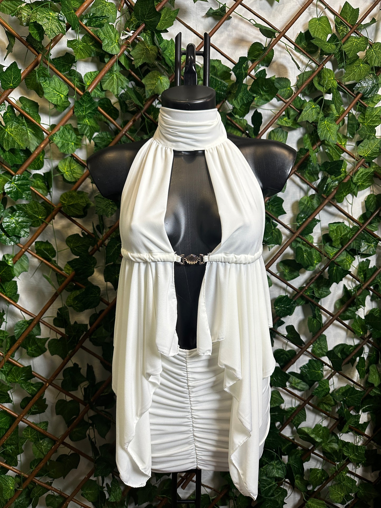 Completo top e gonna con dettaglio conchiglia