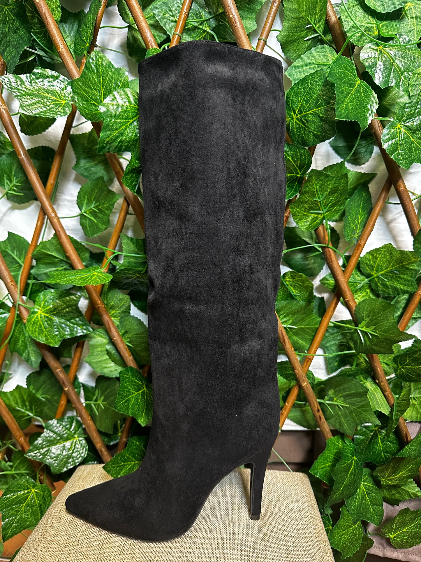 Stiletto suede boots