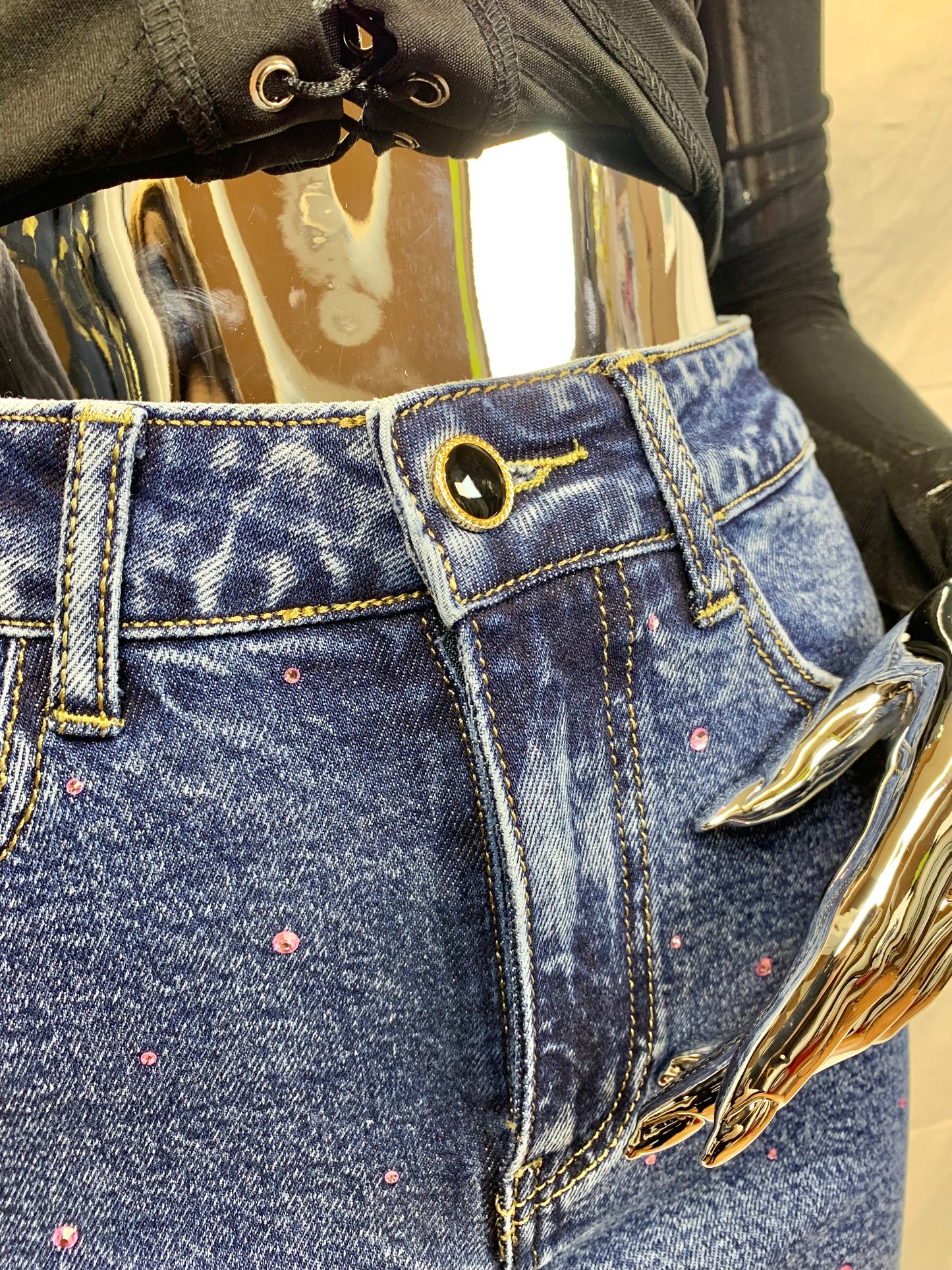 PRIMAVERA 2024 | Gonna jeans, con dettaglio pelo e strass rosa