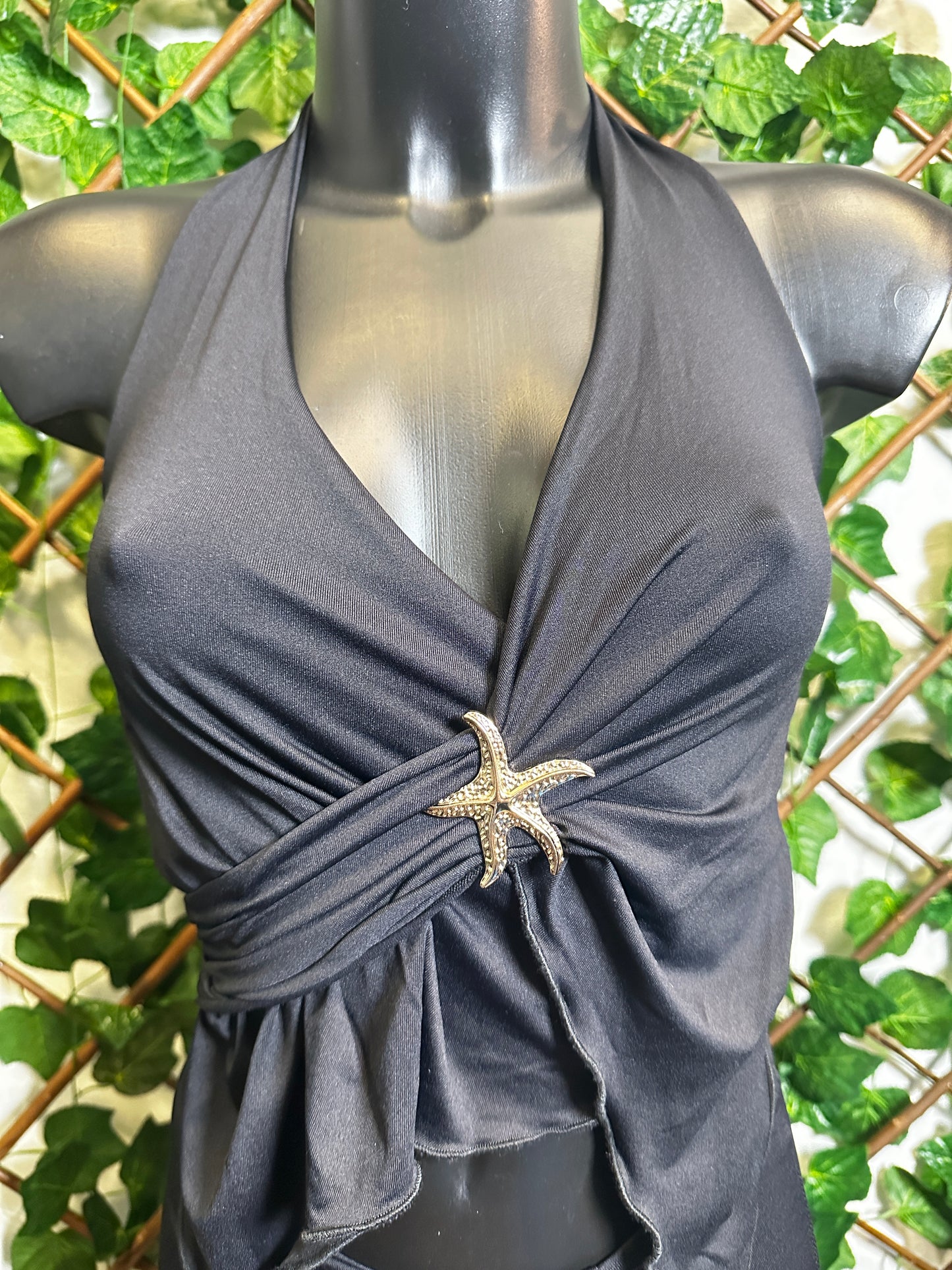 Low-cut top and gathered skirt with starfish detail | one size