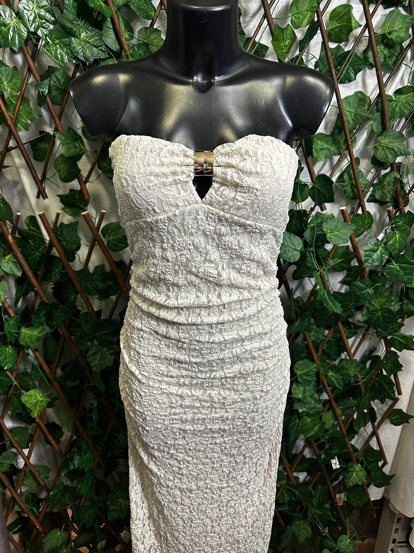 Modello crepe: vestito lungo elasticizzato con le coppe | taglia unica