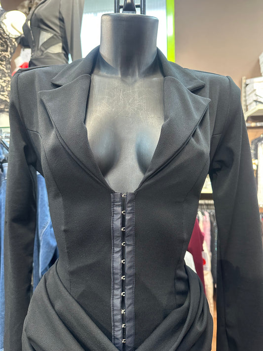 Mini Dress Blazer a Corpetto – Autorità e Seduzione