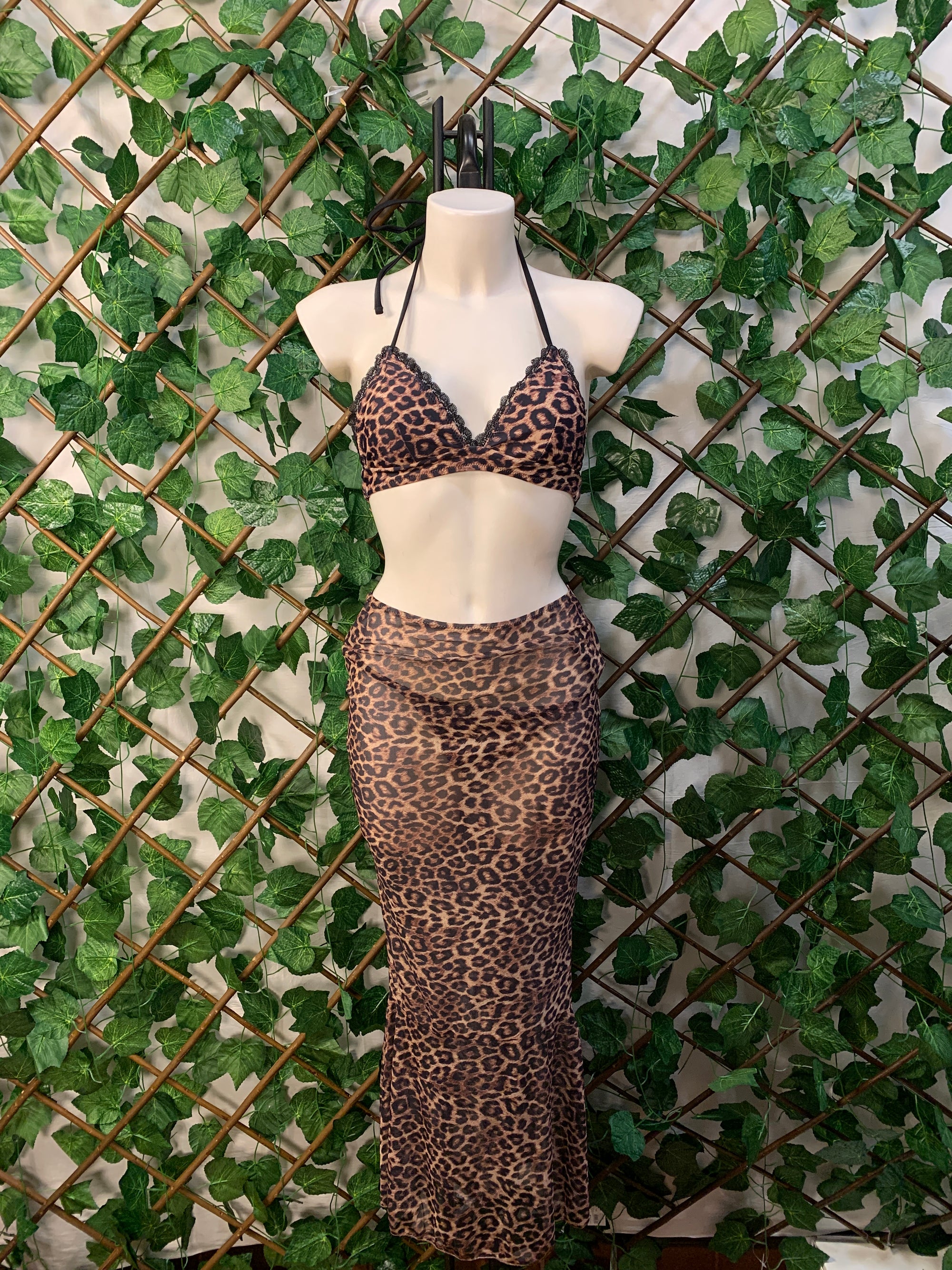 Completo leopardato per spiaggia