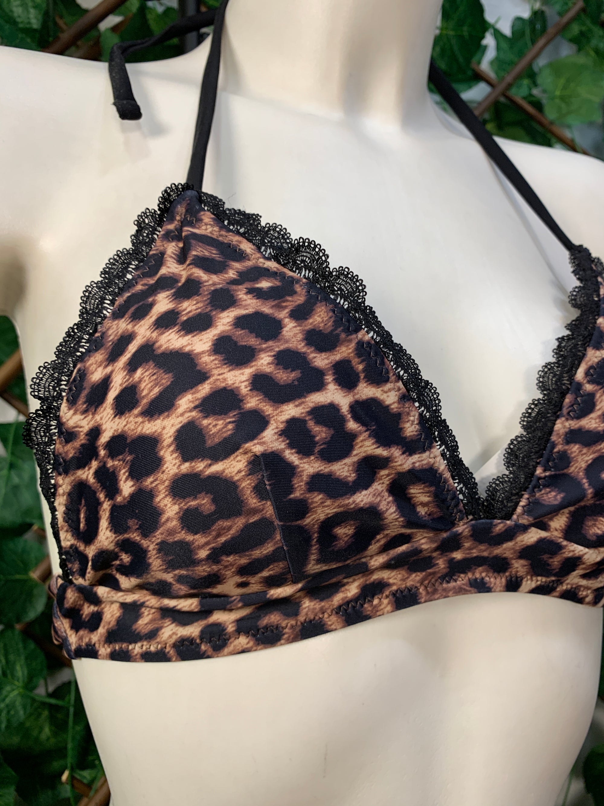 Completo leopardato per spiaggia