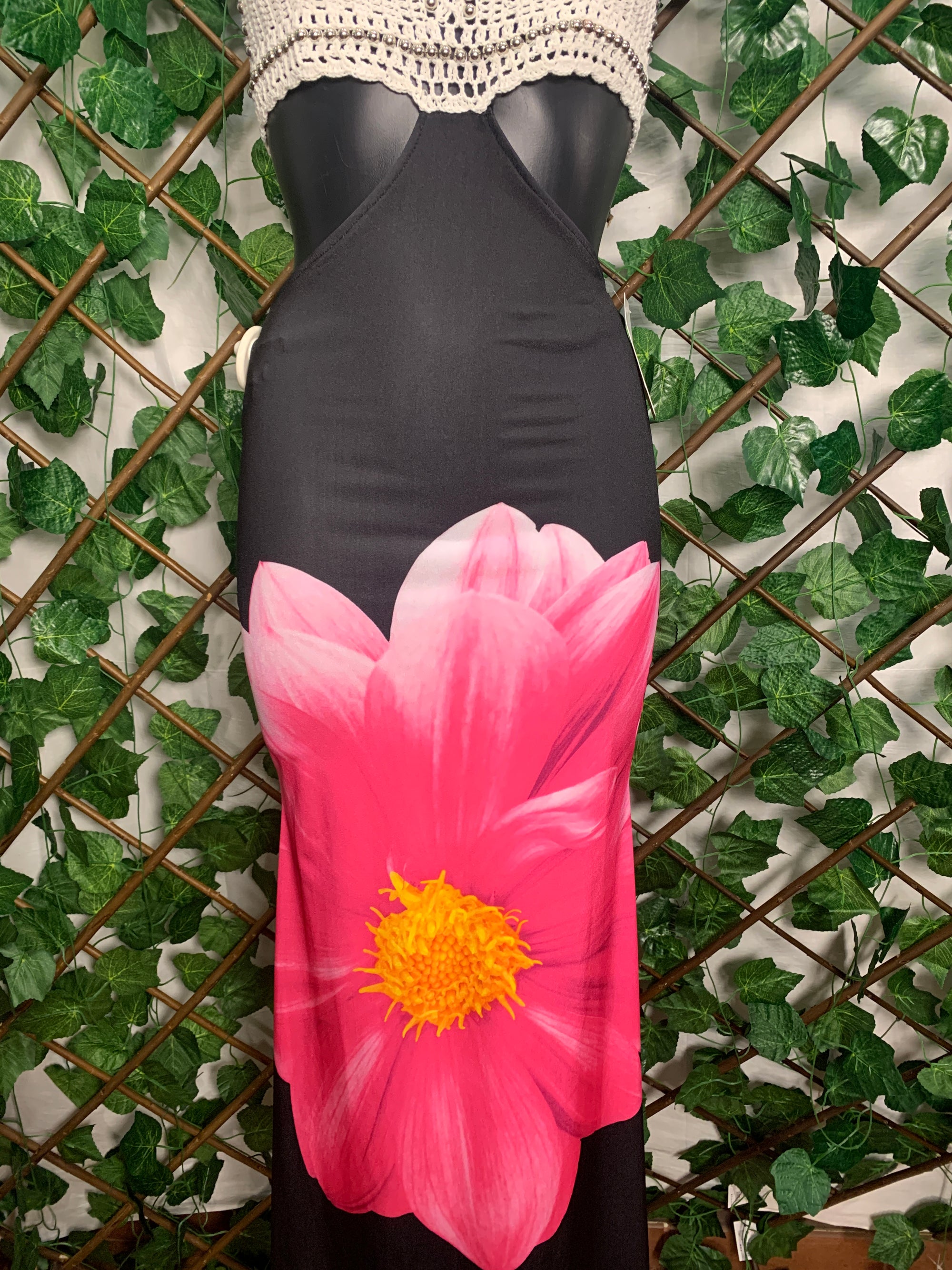 Abito lungo con stampa fiore grande
