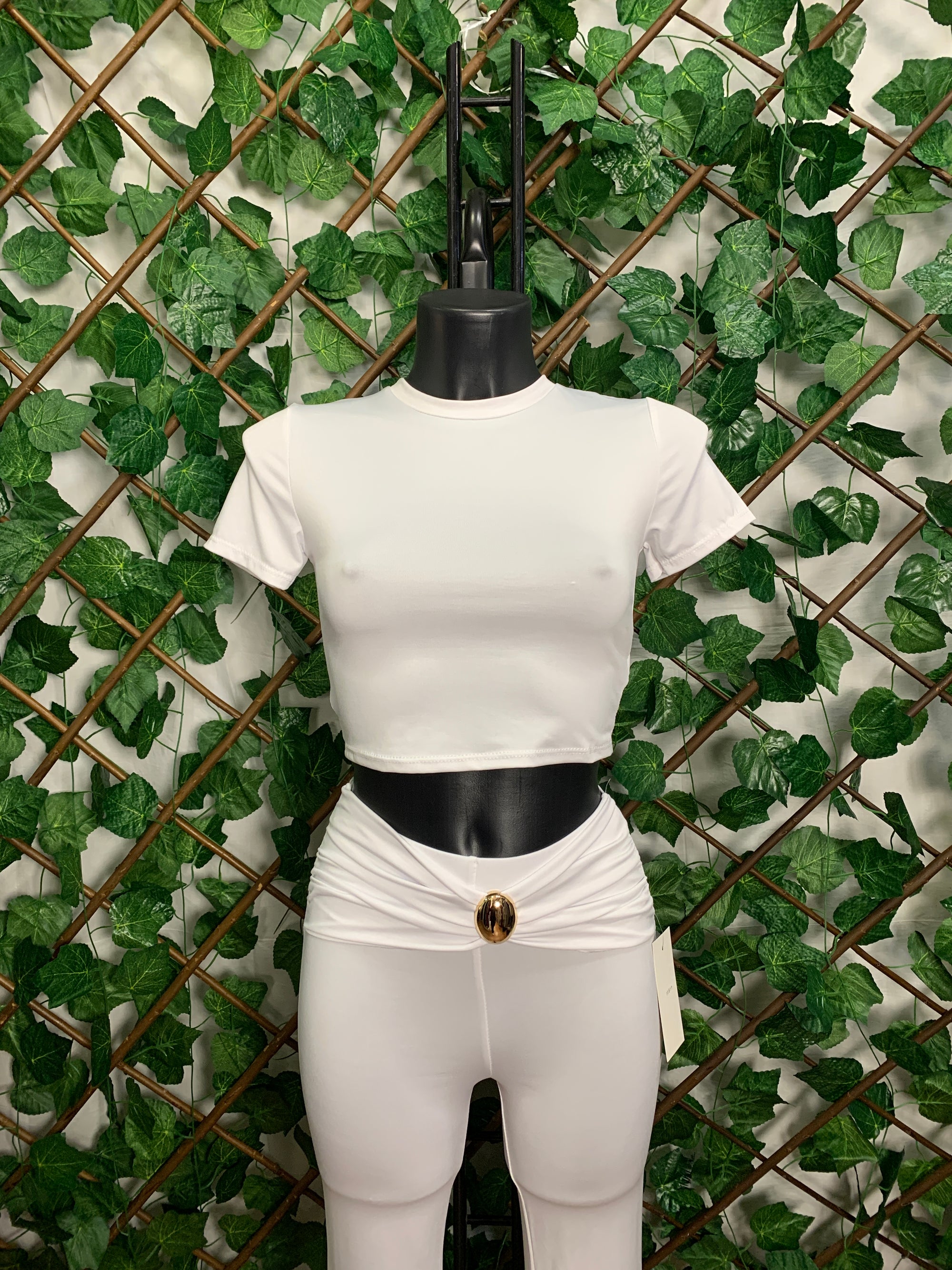 Completo Crop Top e pantalone a zampa con dettaglio dorato