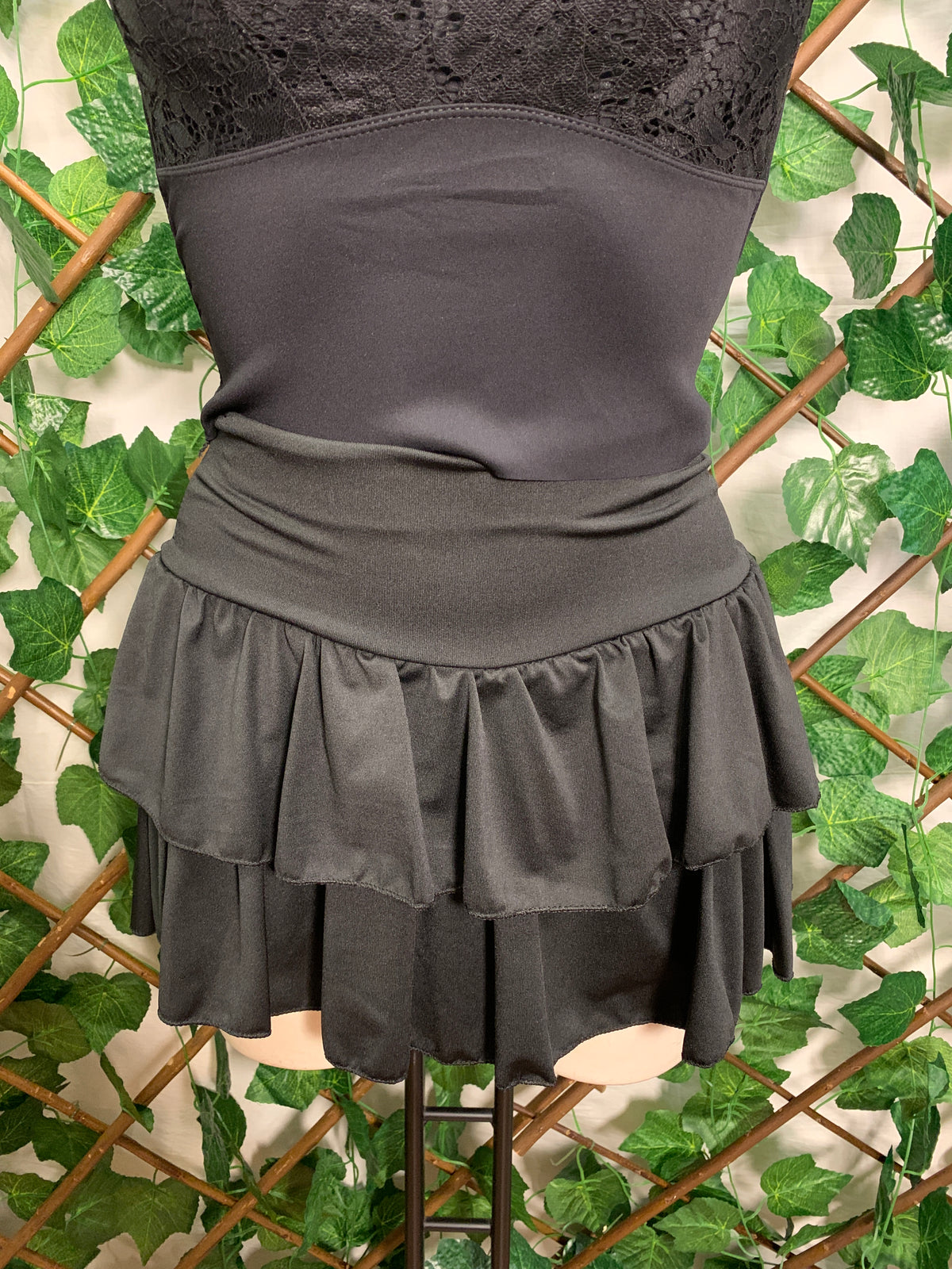 Minigonna corta con dentro pantaloncini elasticizzato