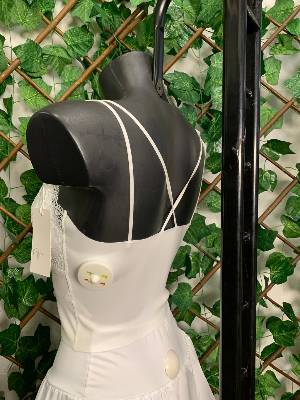 Top in pizzo in nero e bianco | TU