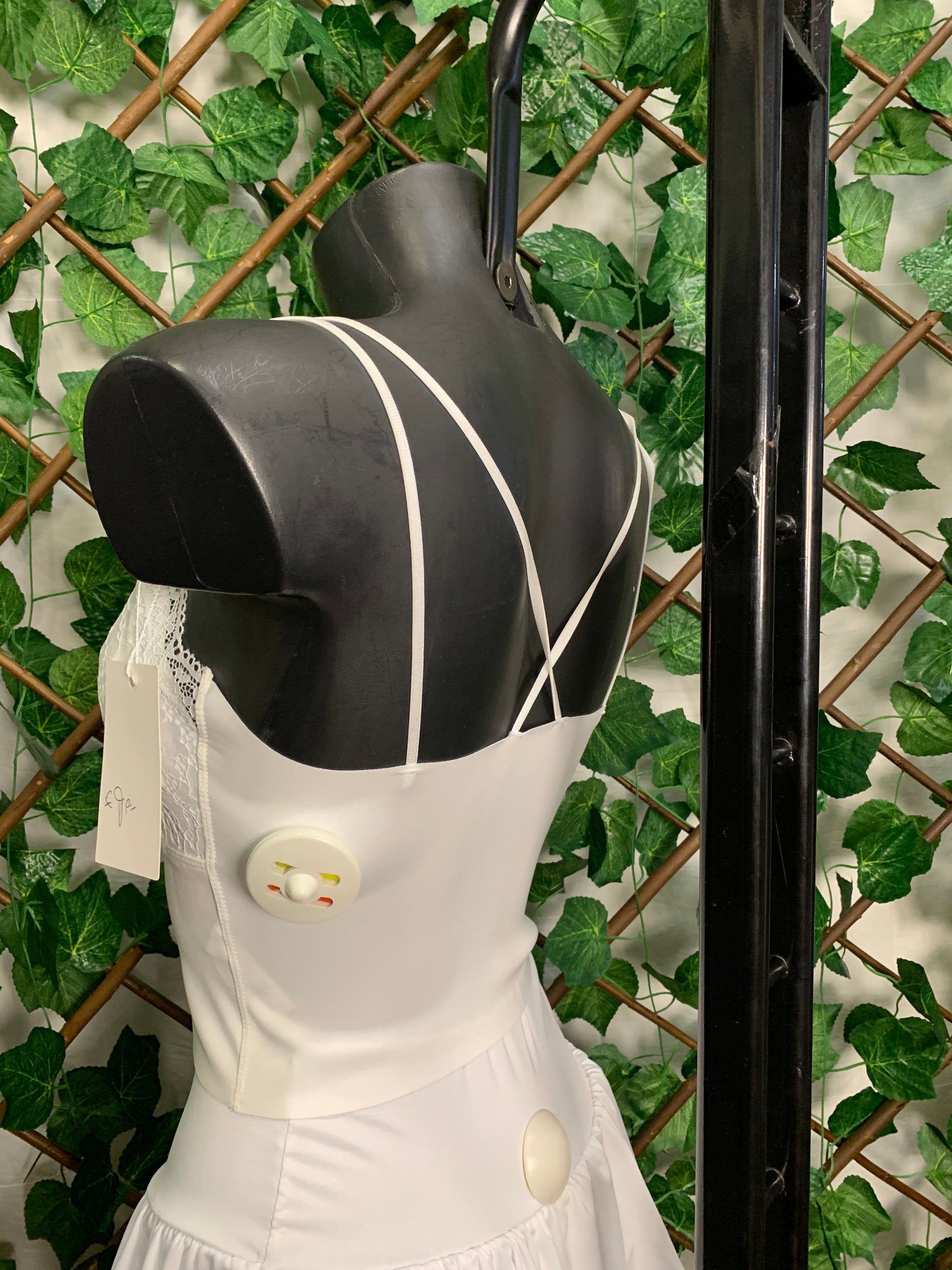 Top in pizzo in nero e bianco | TU