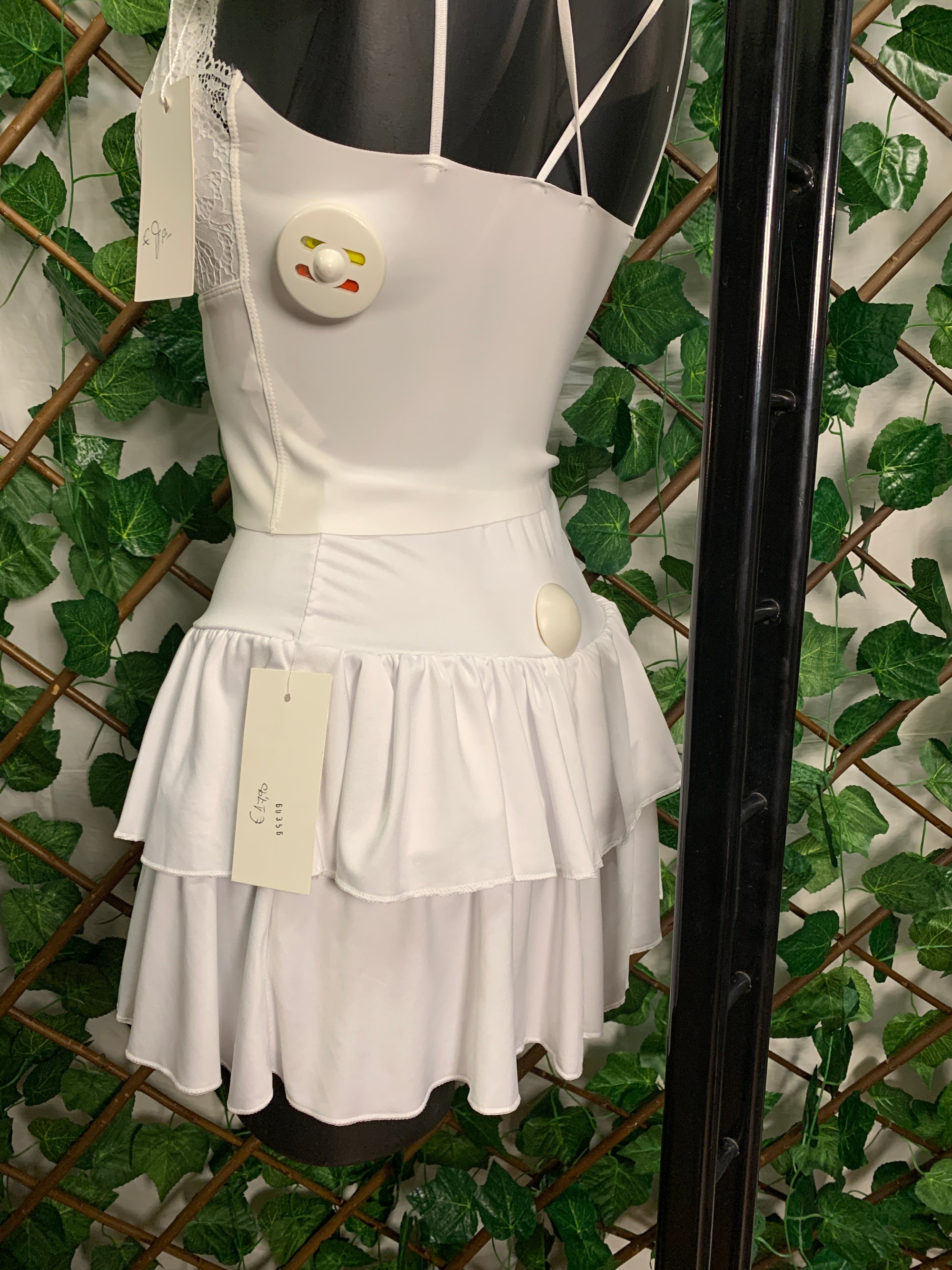 Minigonna corta con dentro pantaloncini elasticizzato