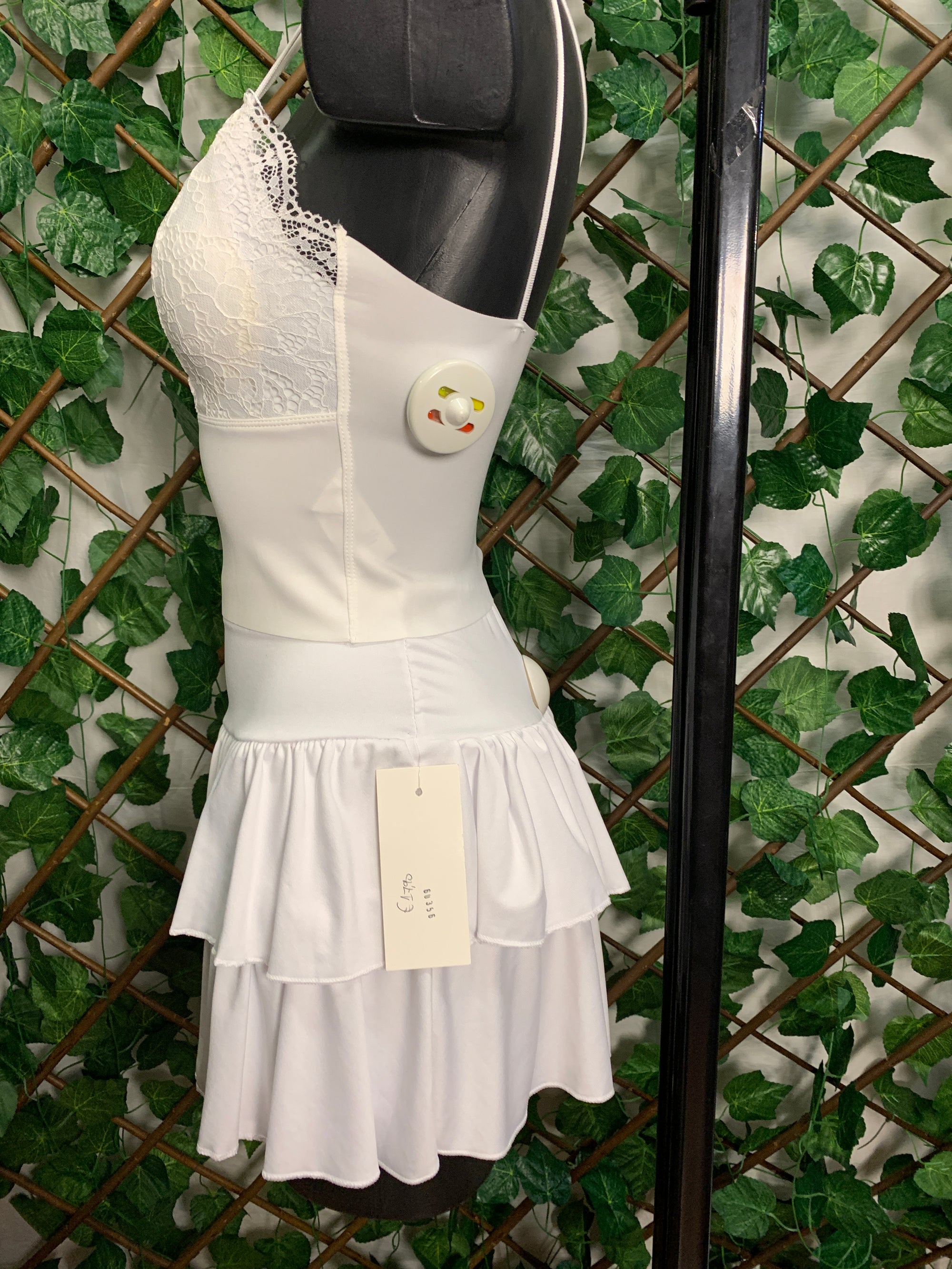 Minigonna corta con dentro pantaloncini elasticizzato