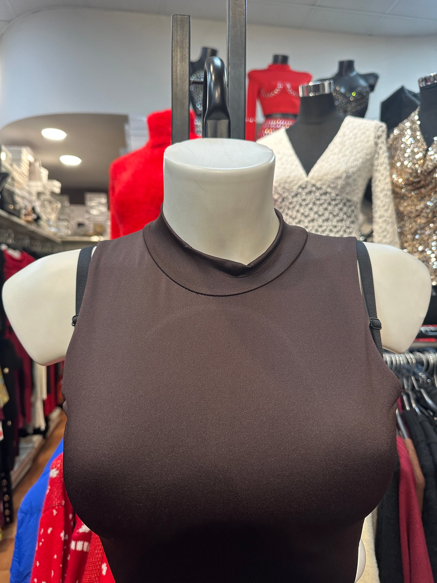 Mini Dress Backless a Collo Alto – Seduzione Minimal