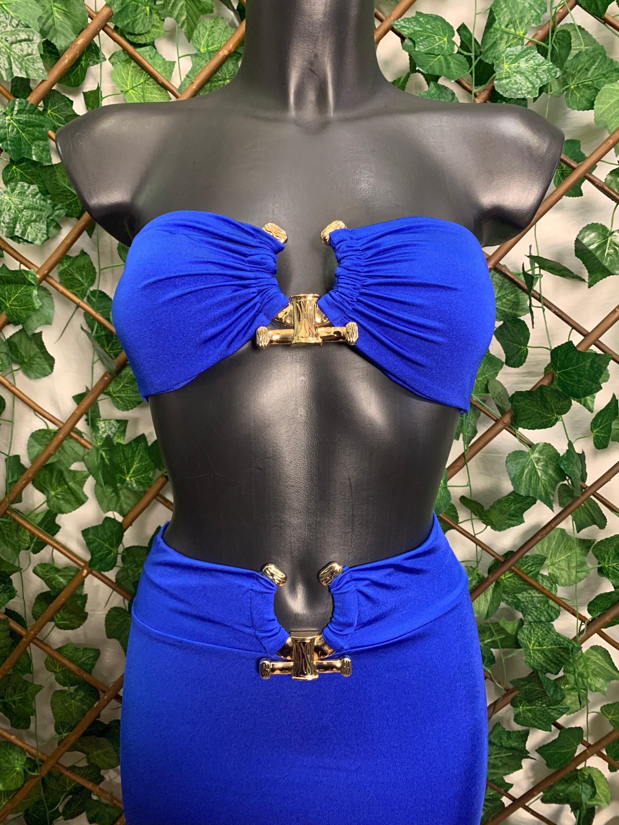 Completo Elegante con Top e Gonna – Dettaglio Oro al Centro | TU