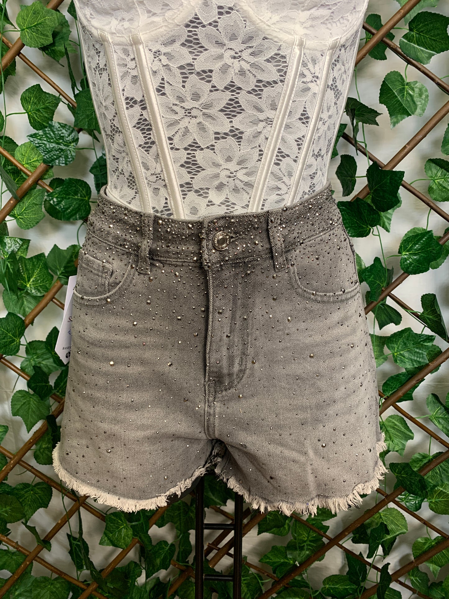 Gray denim shorts with glitter