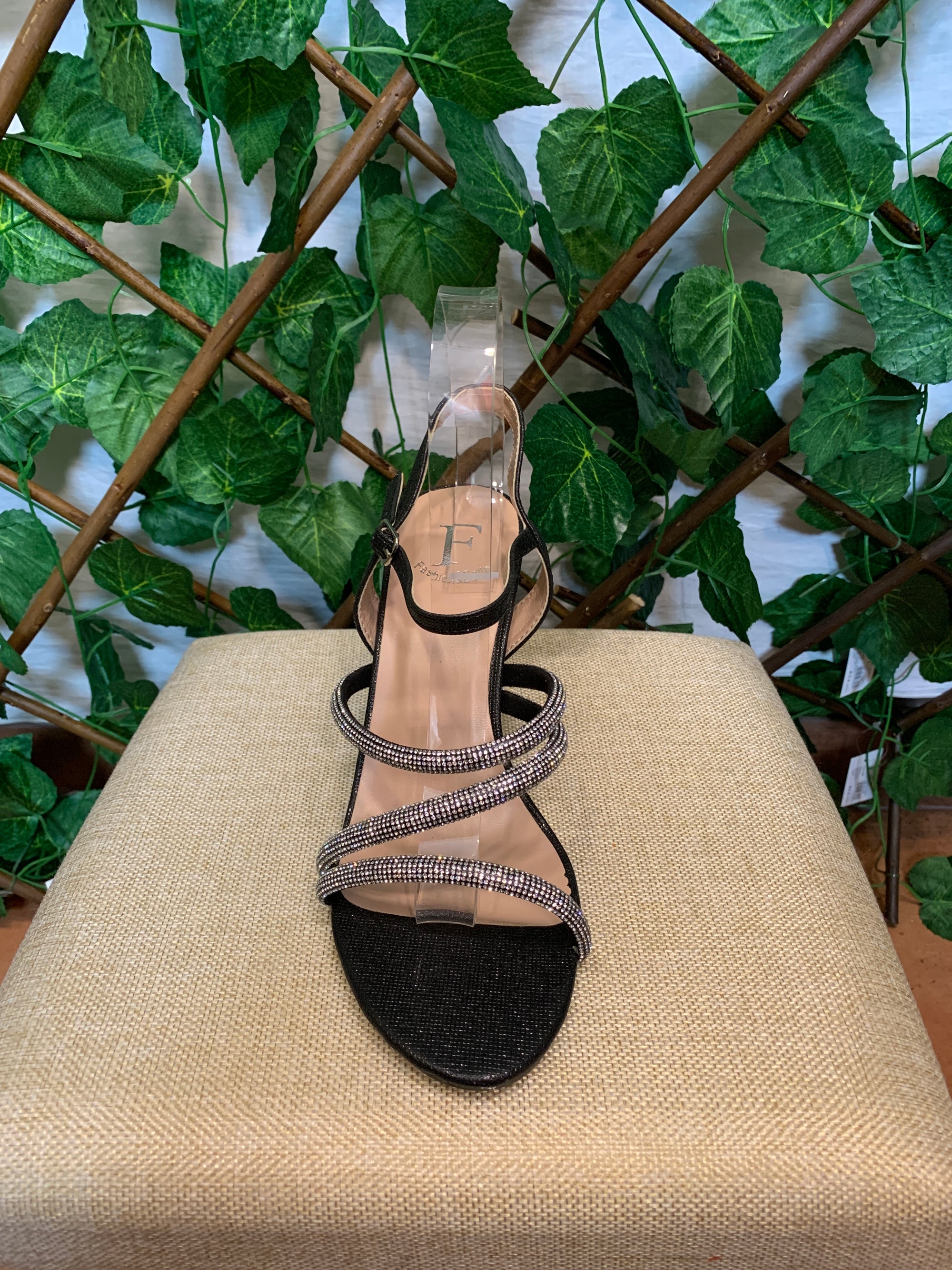Sandali neri in raso con strass