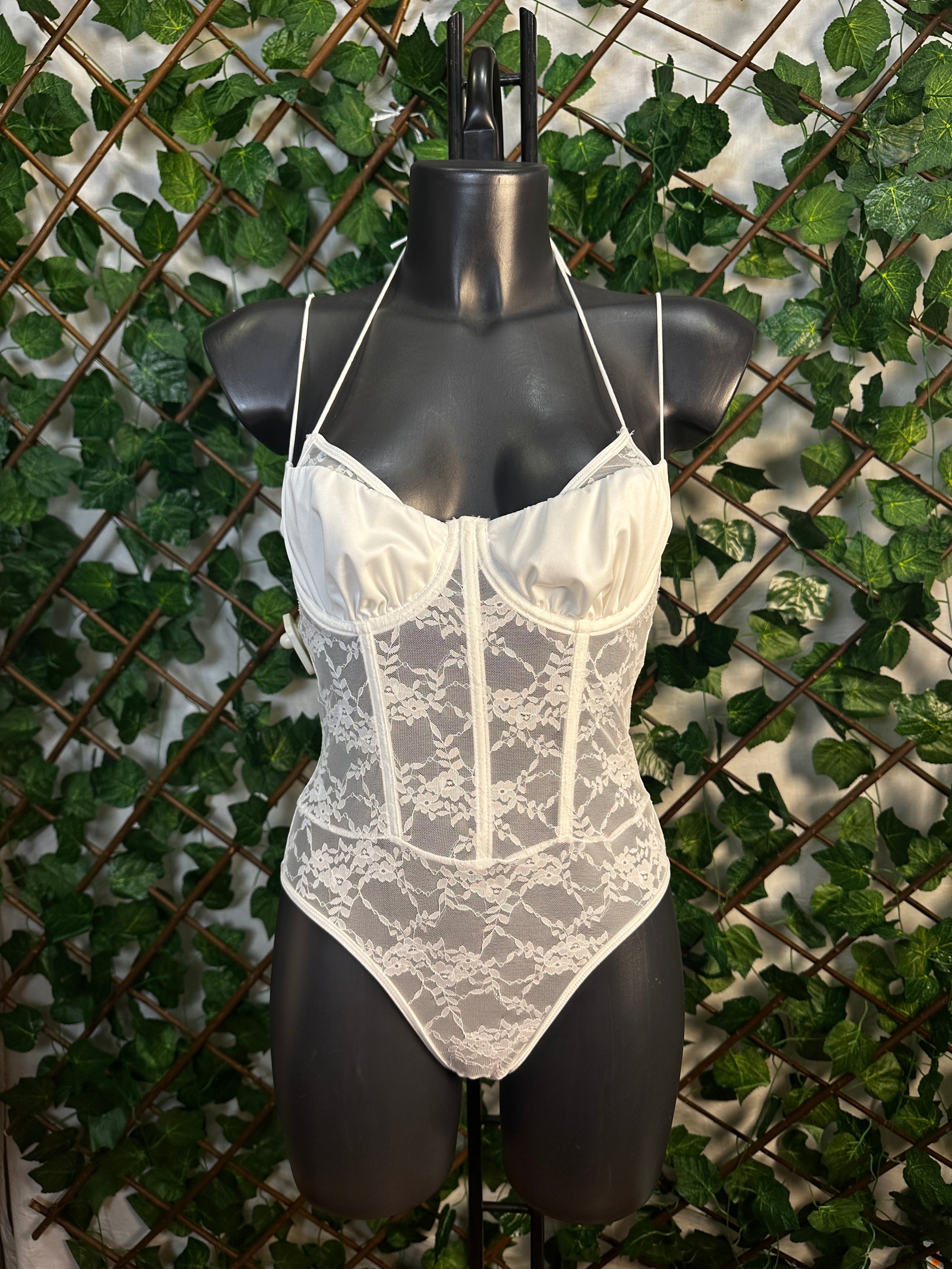 BODY LUXE | Corsetto Sexy in Pizzo Nero – Effetto Drappeggio | TU