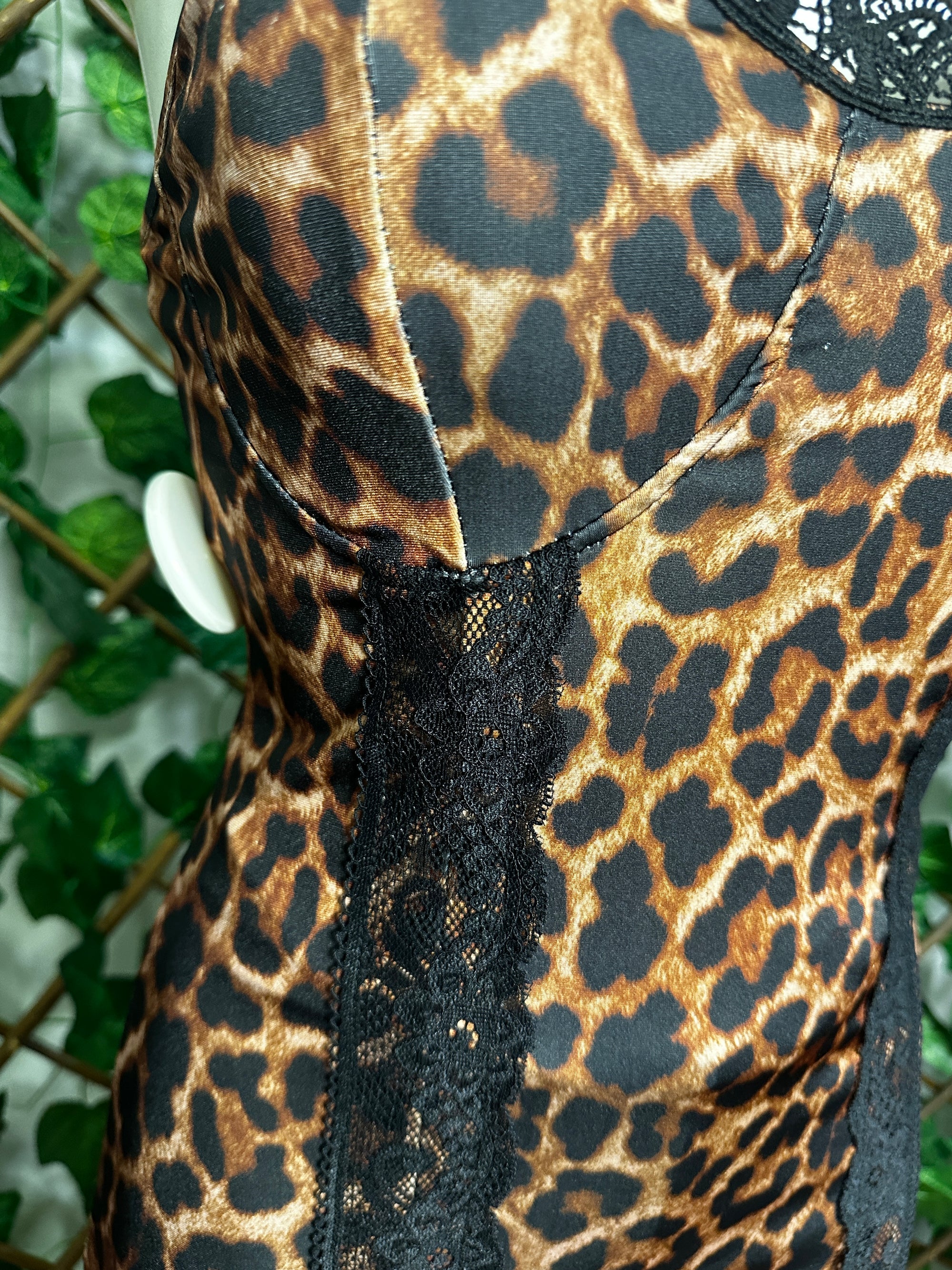 Vestito lungo con stampa leopardata
