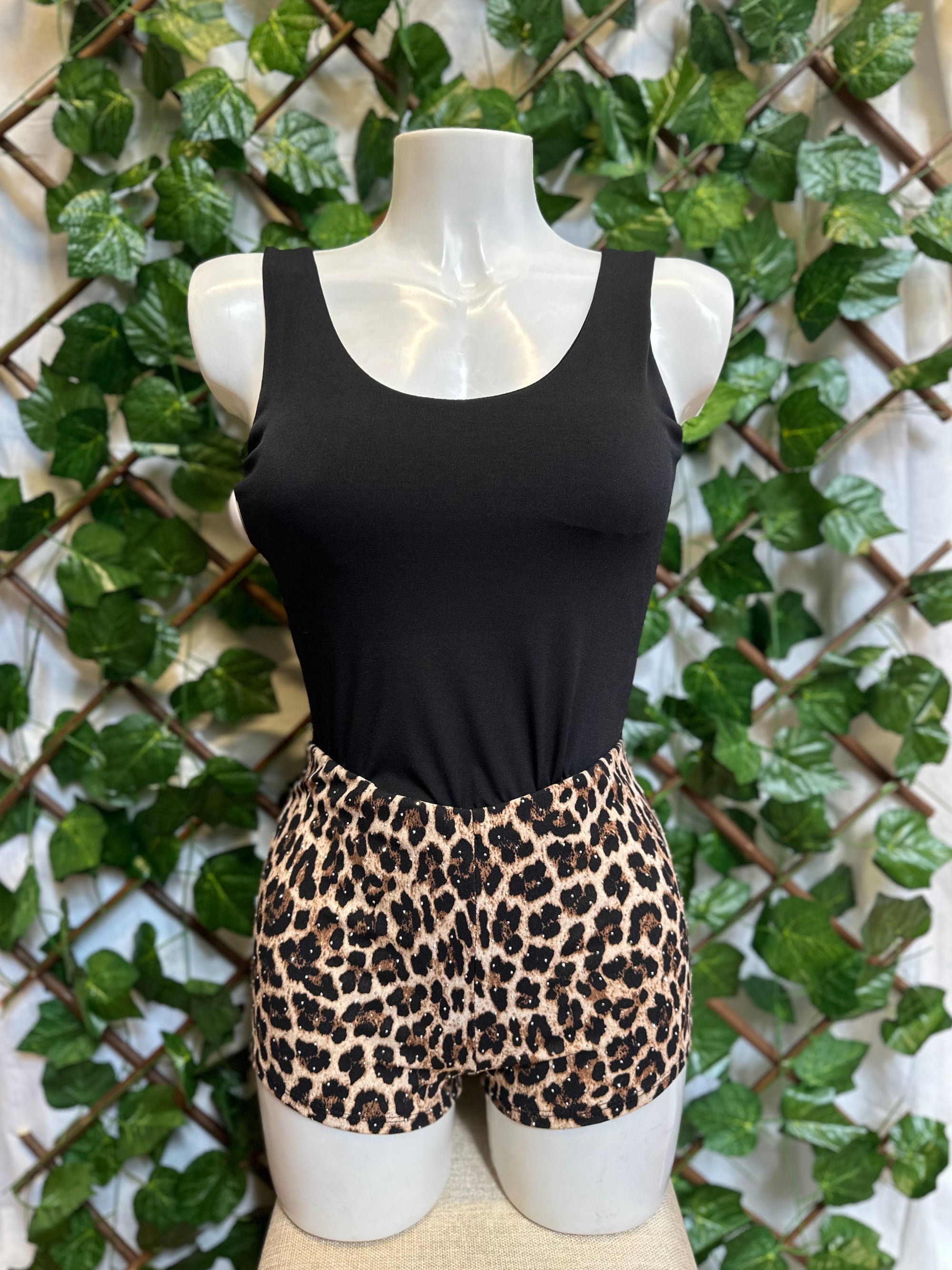Pantaloncino Leopardato con Strass – Vita Alta Elasticizzata | Effetto WOW