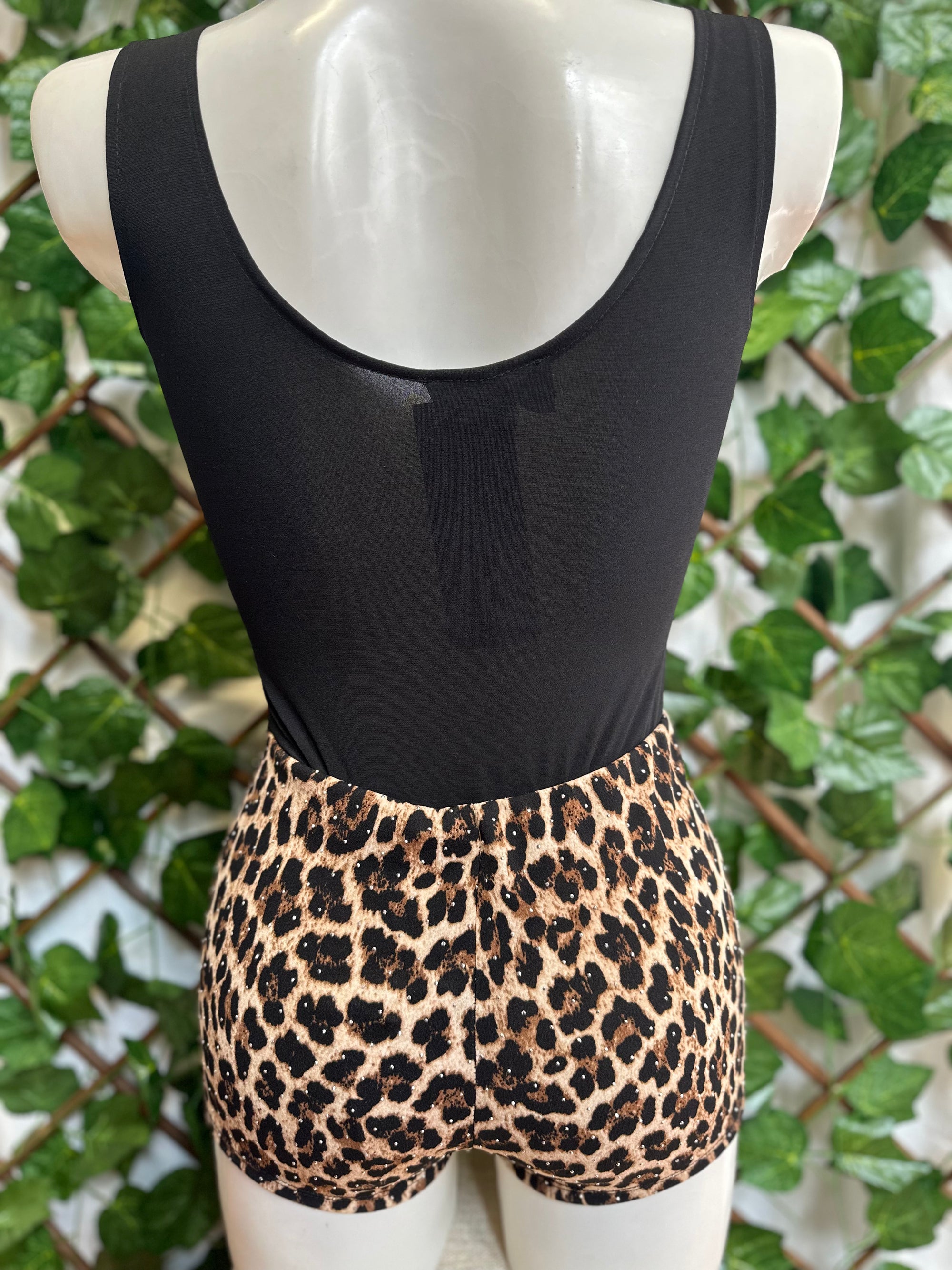 Pantaloncino Leopardato con Strass – Vita Alta Elasticizzata | Effetto WOW