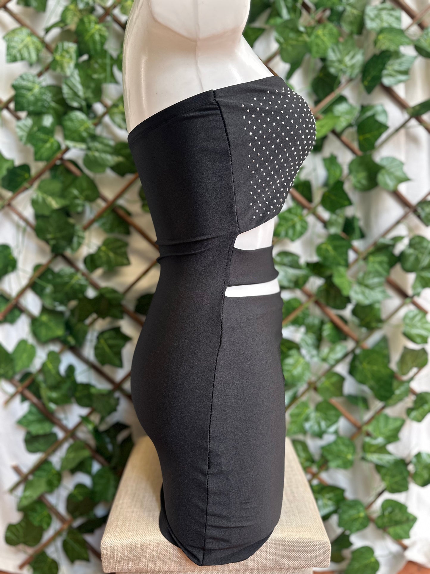 Vestito Nero Fascia con Strass – Cut-Out Vita e Tubino Elasticizzato | Taglia Unica