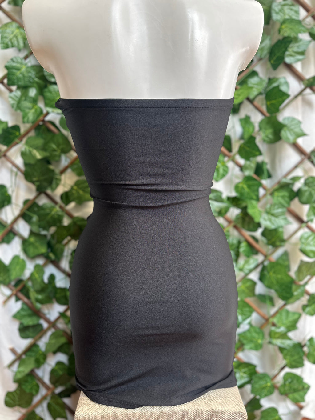 Vestito Nero Fascia con Strass – Cut-Out Vita e Tubino Elasticizzato | Taglia Unica